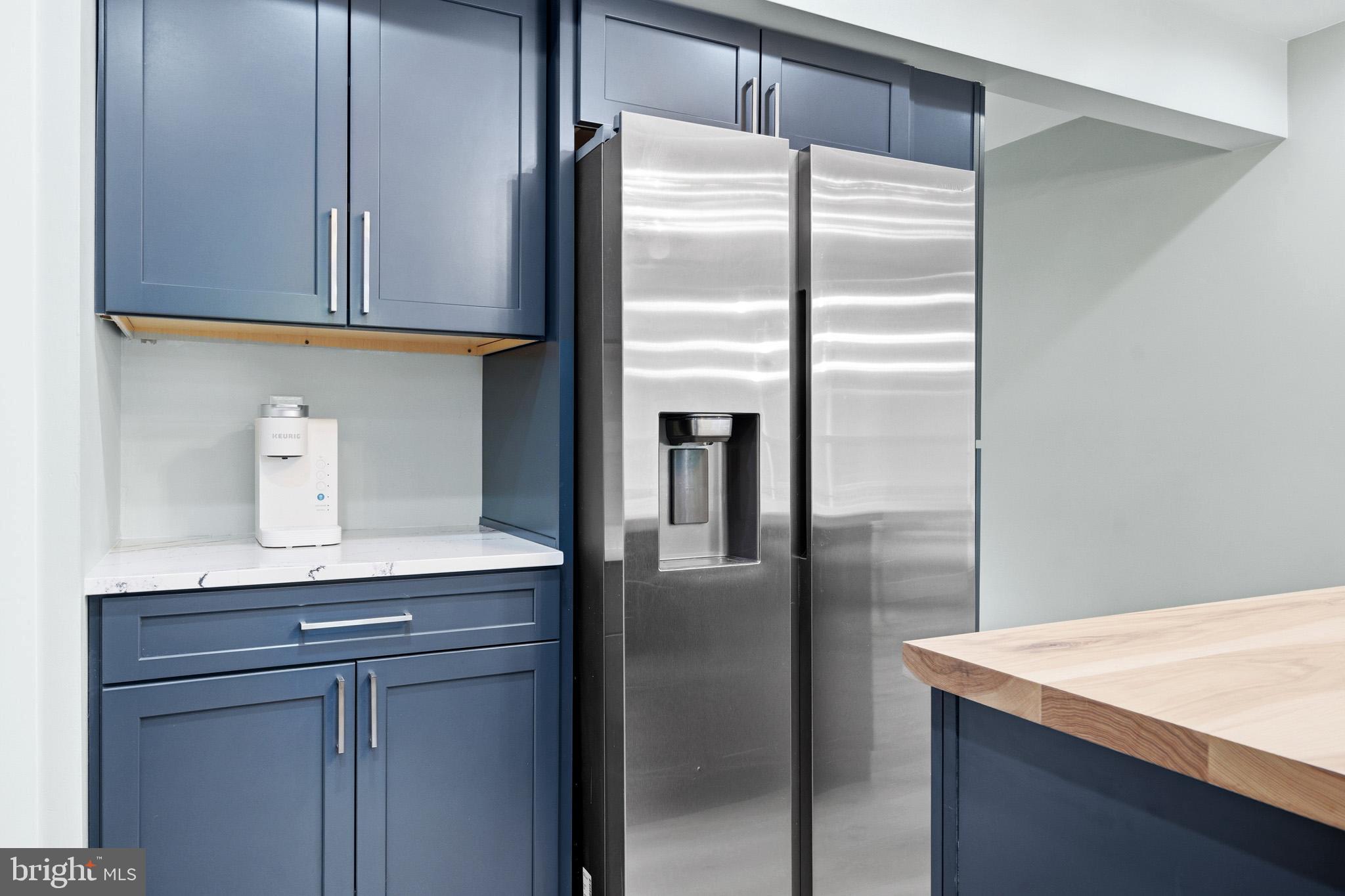 BAY COUNTRY - Residential