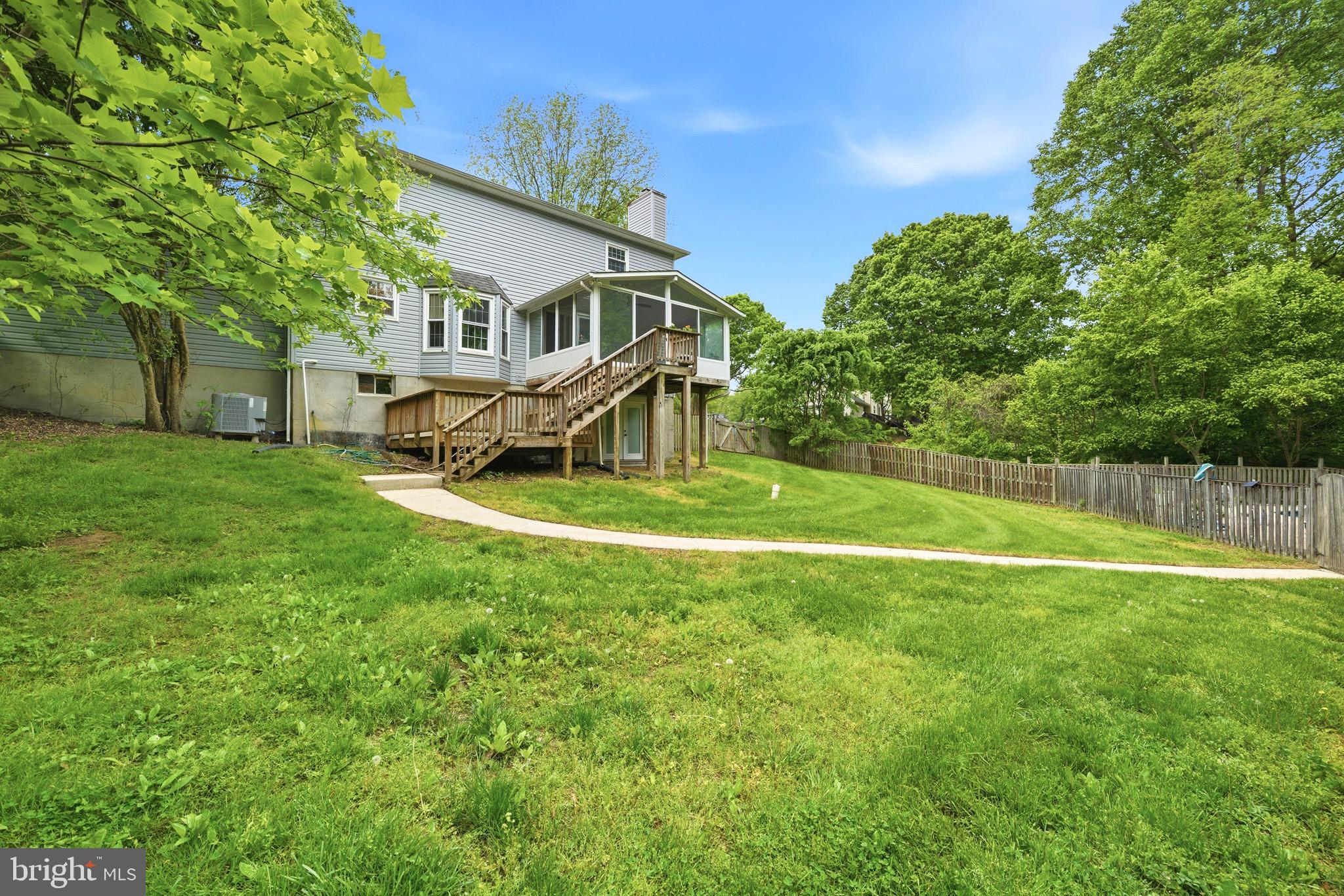 BAY COUNTRY - Residential