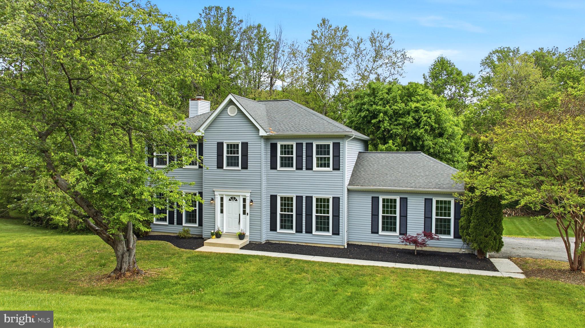 BAY COUNTRY - Residential