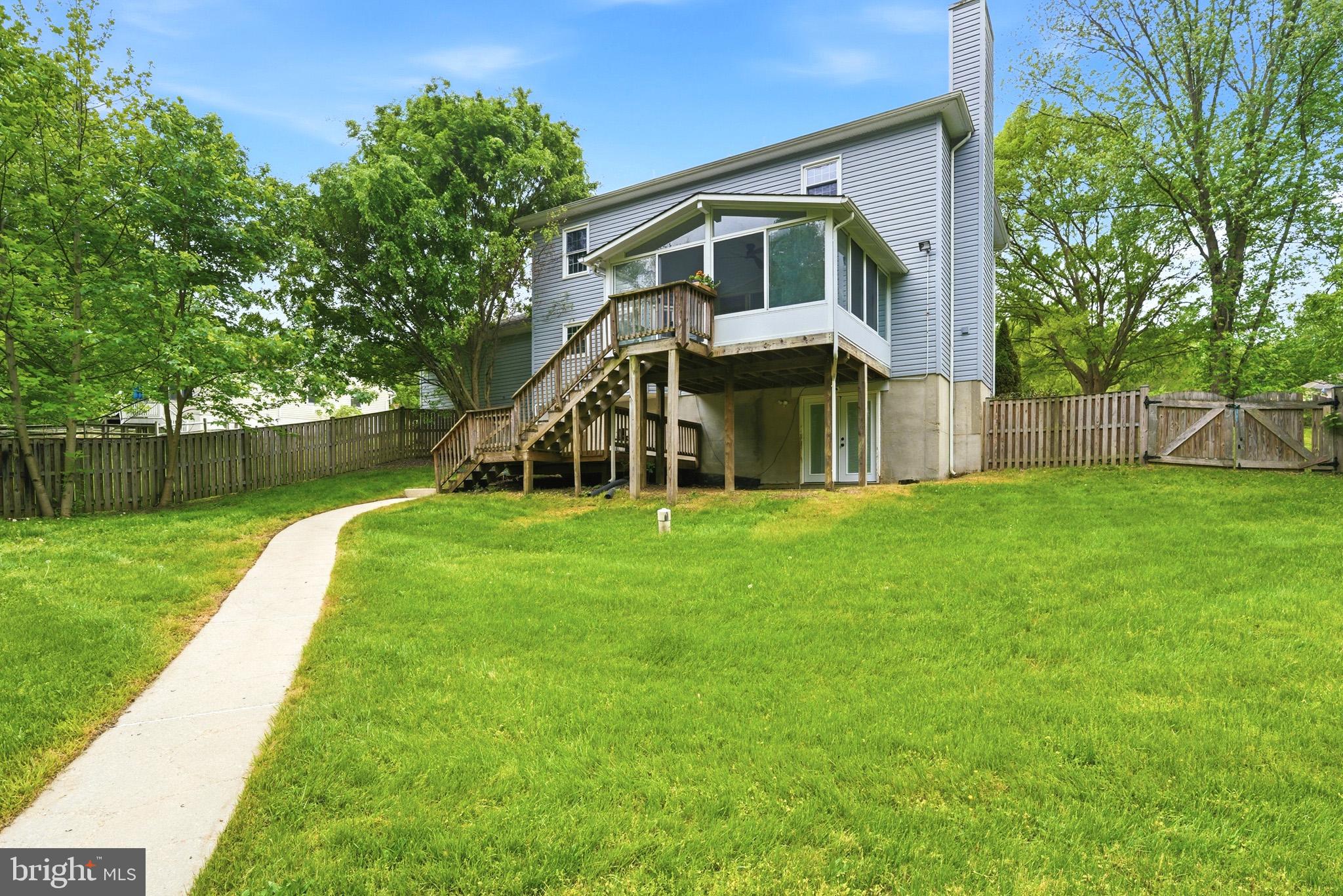 BAY COUNTRY - Residential