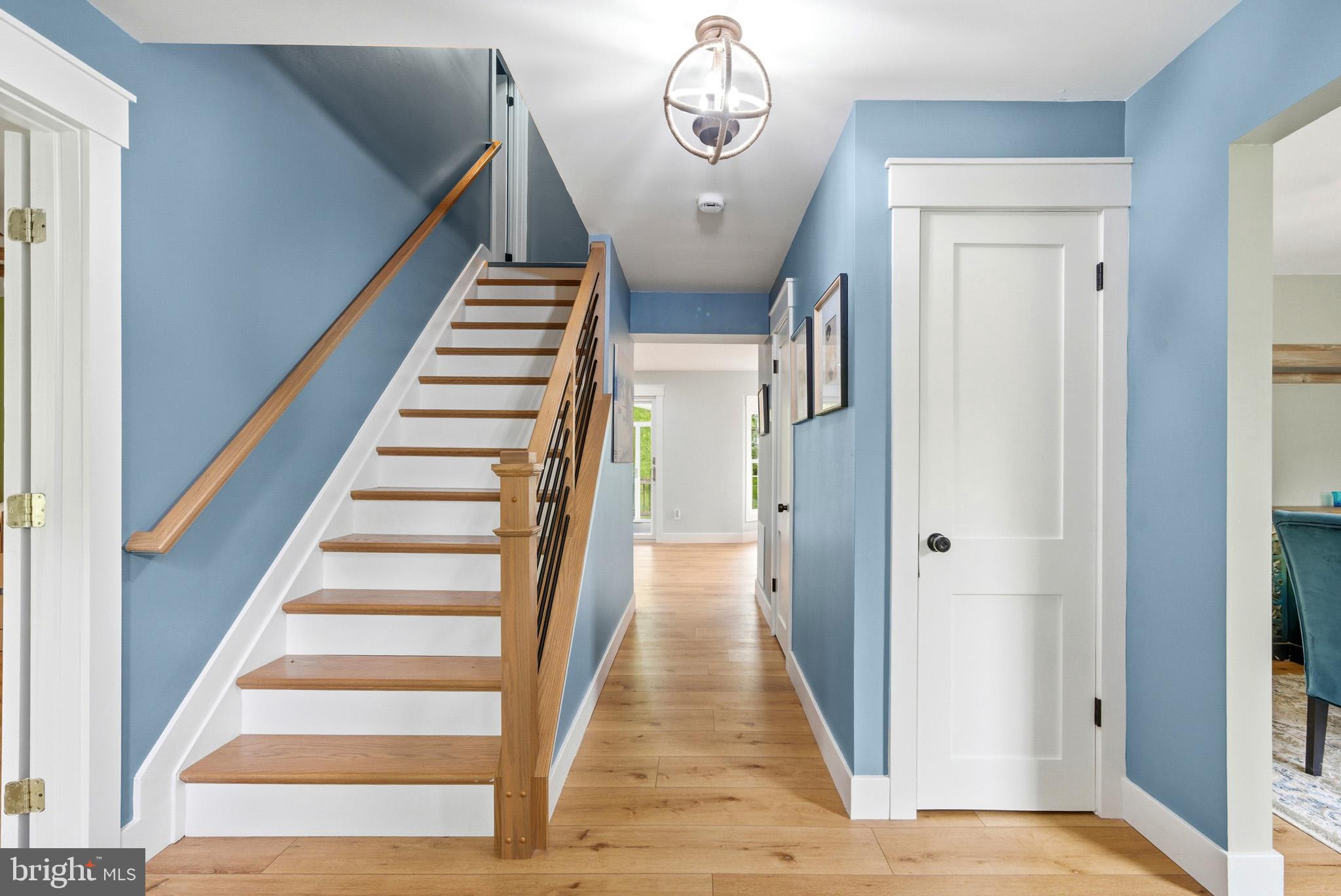 BAY COUNTRY - Residential