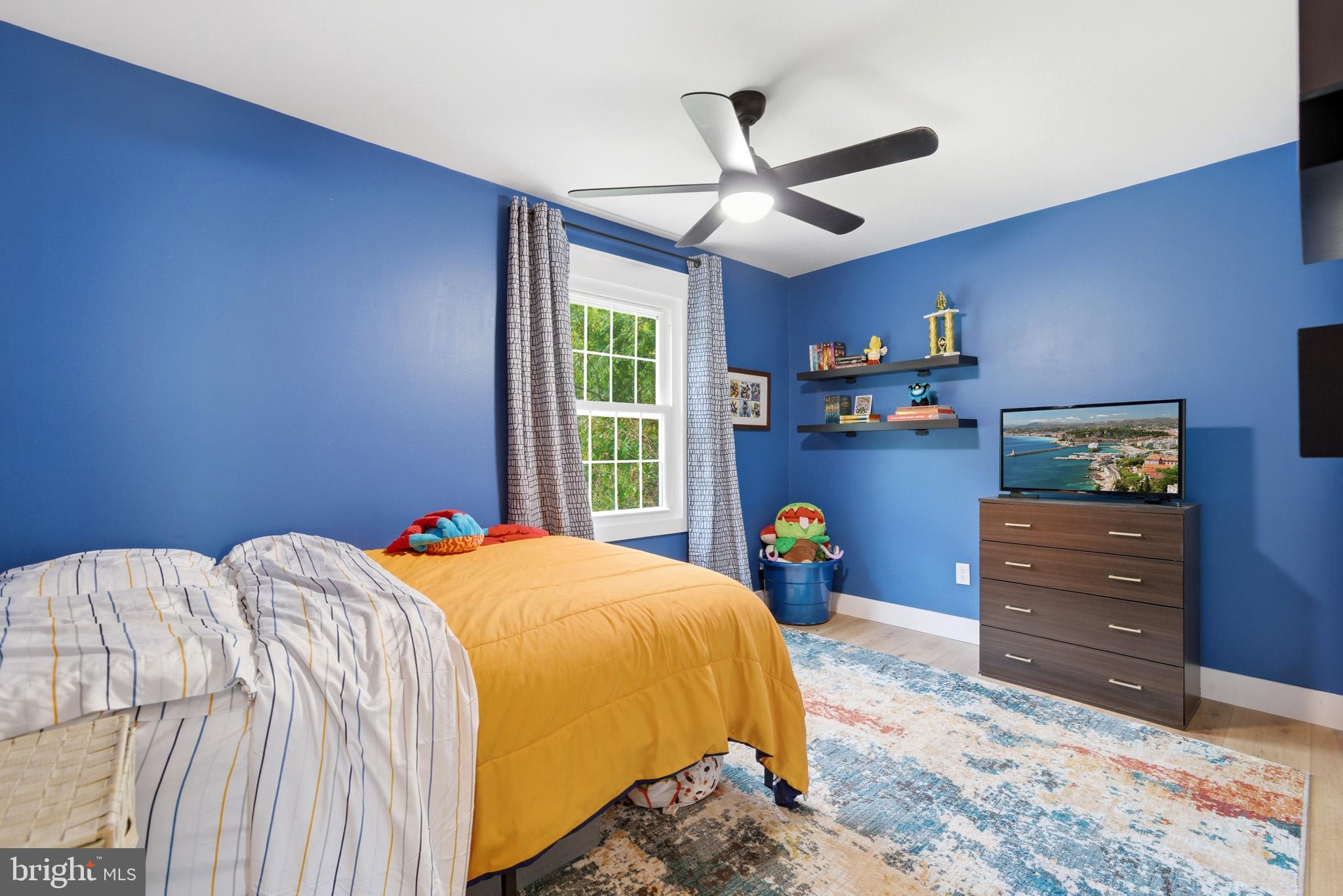 BAY COUNTRY - Residential