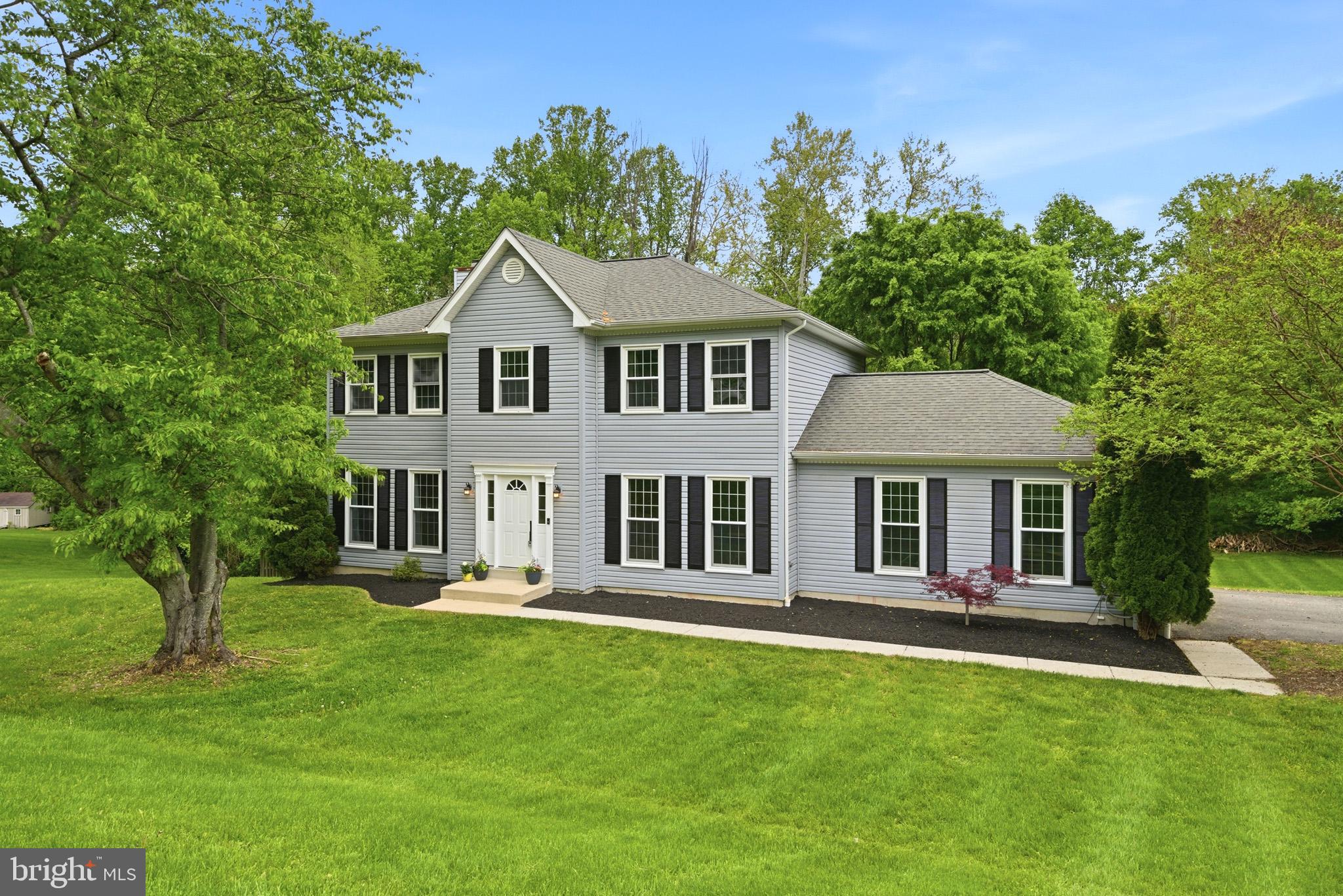 BAY COUNTRY - Residential