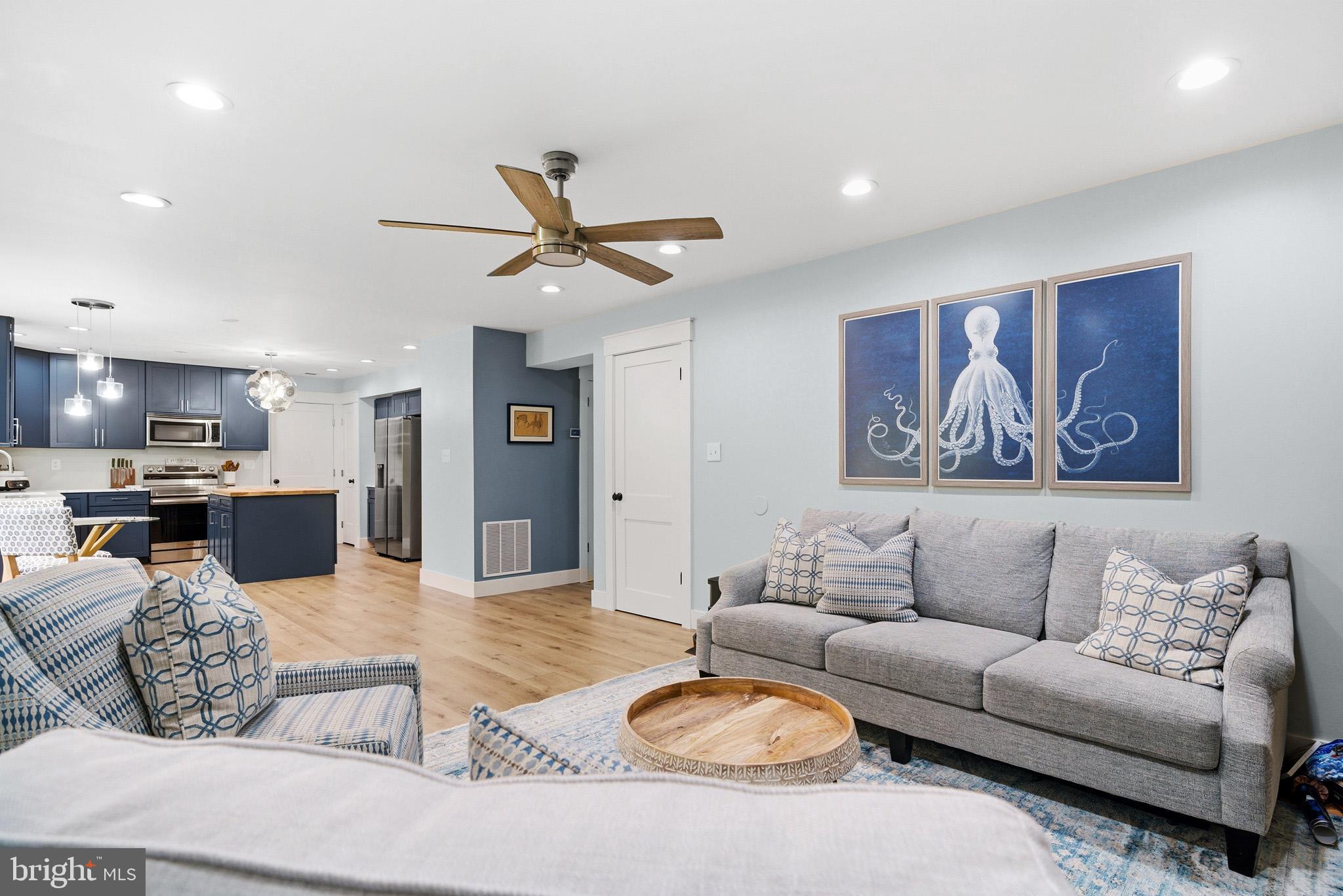 BAY COUNTRY - Residential