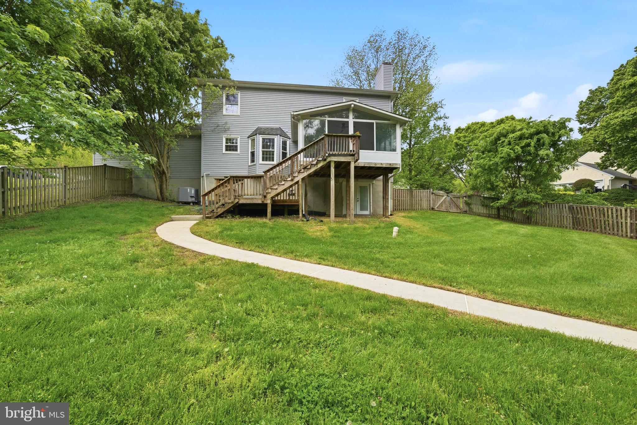 BAY COUNTRY - Residential