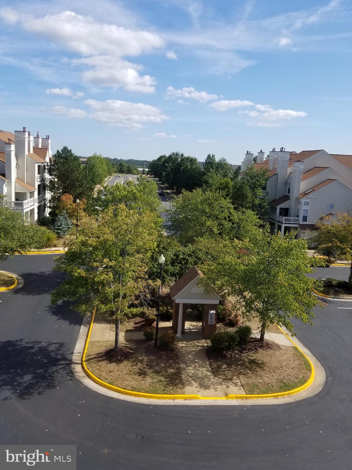 ETON SQUARE - Residential