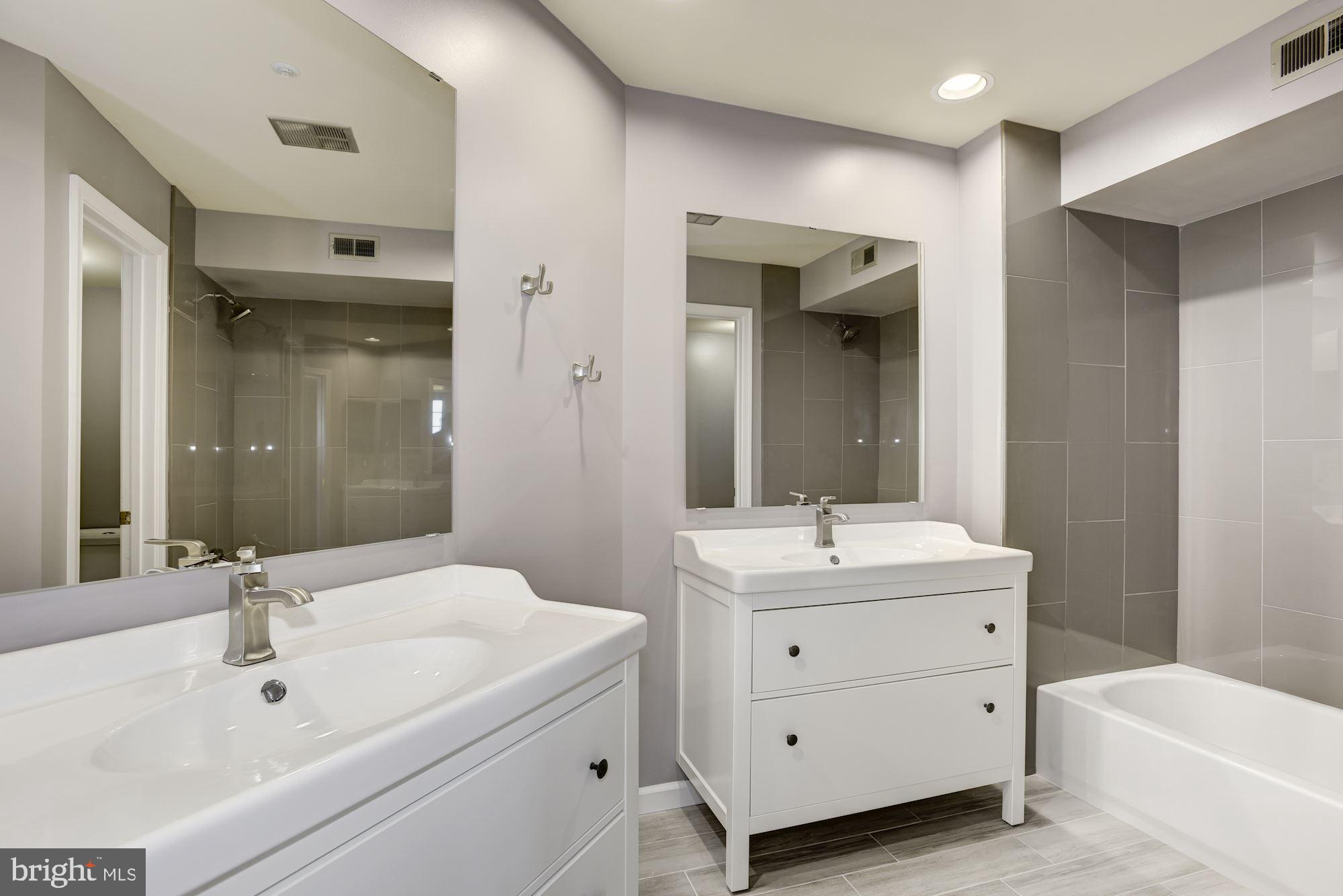 ETON SQUARE - Residential