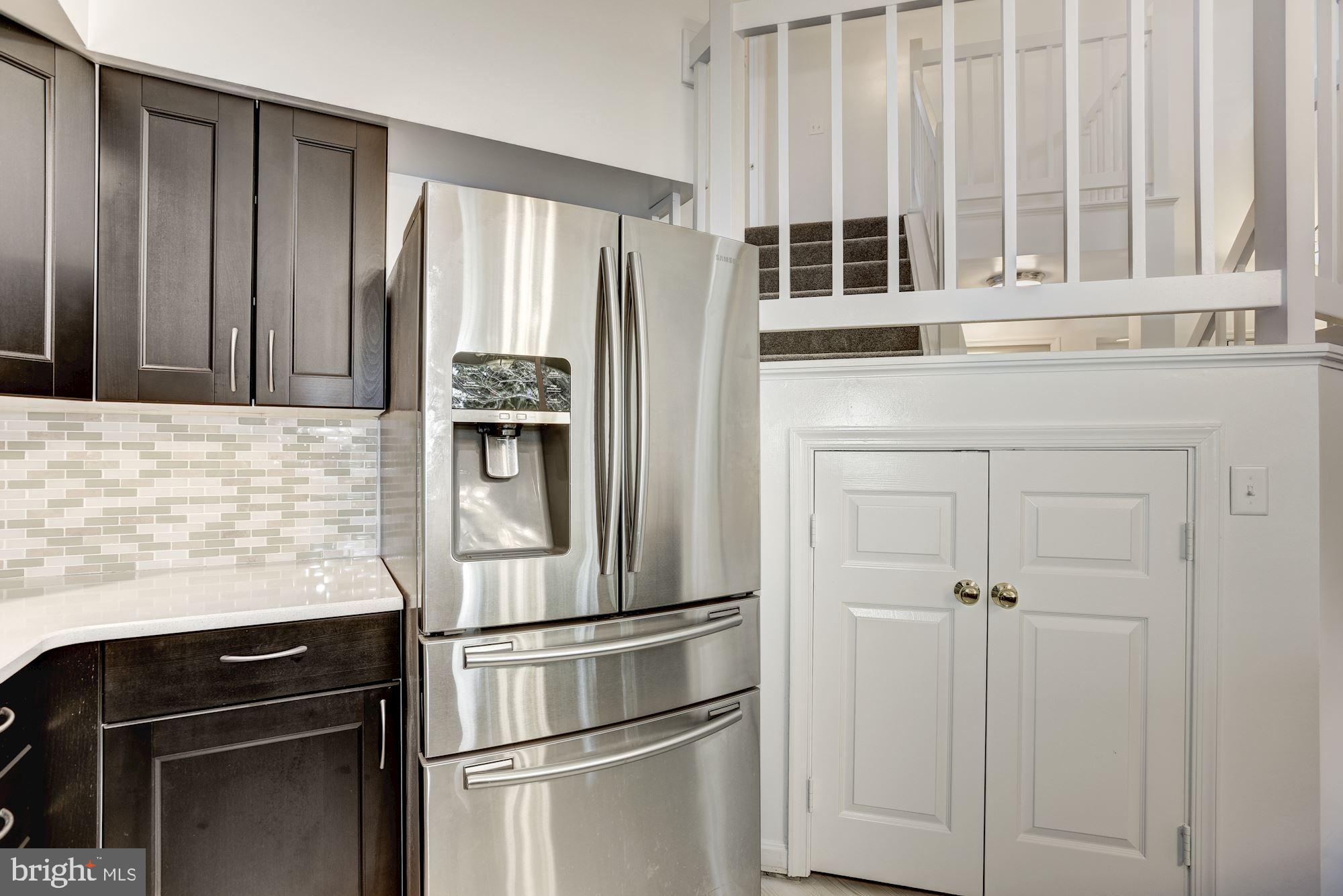 ETON SQUARE - Residential