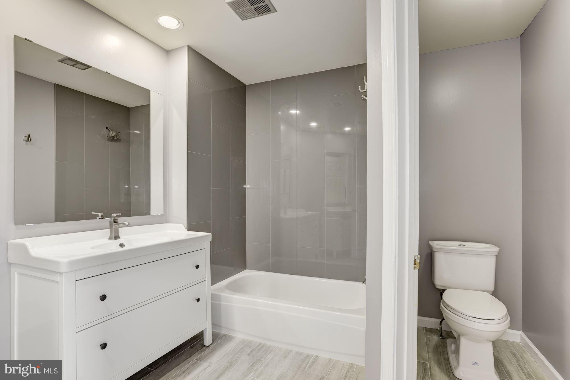 ETON SQUARE - Residential