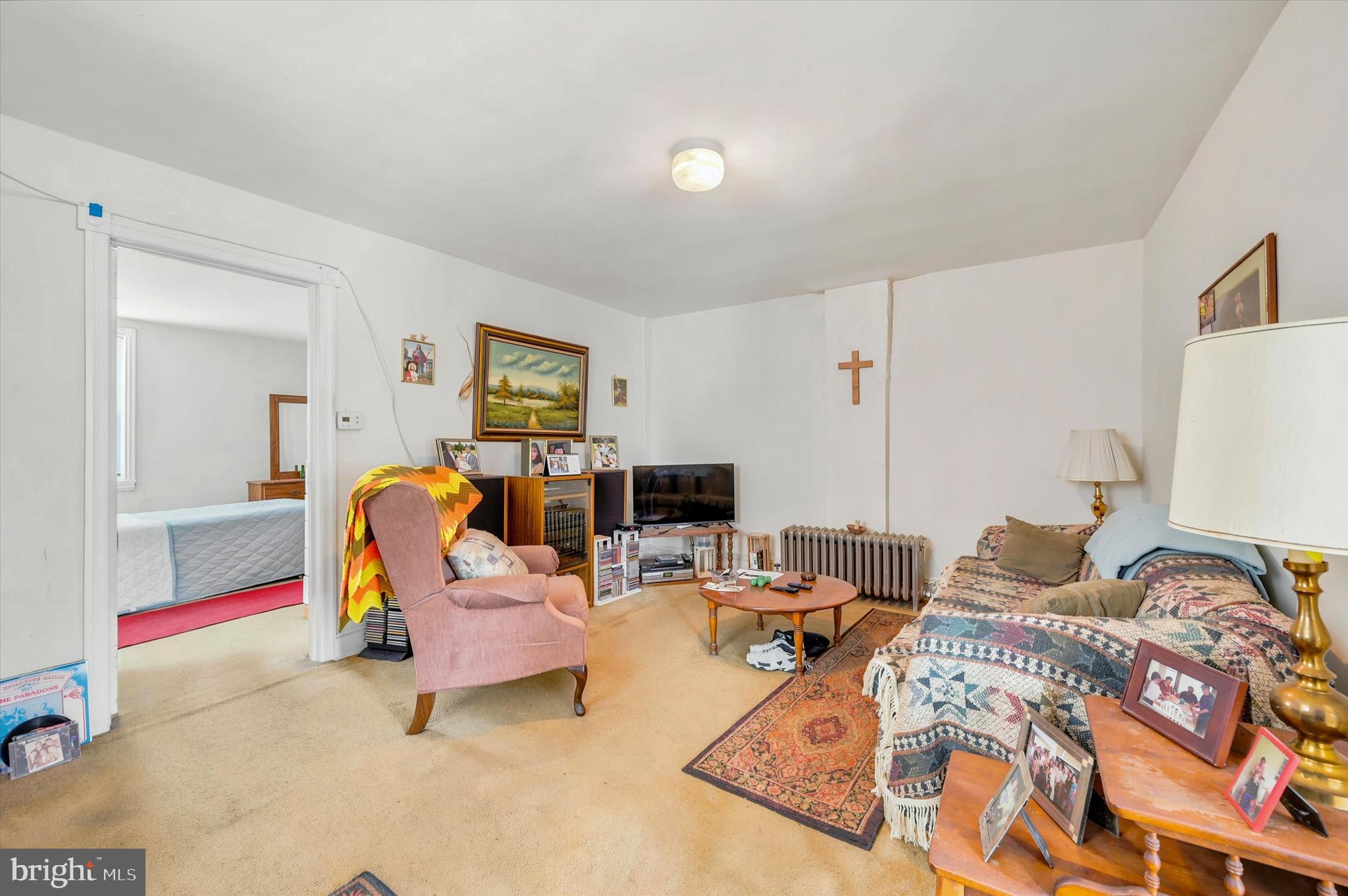 815 TREMONT AVENUE