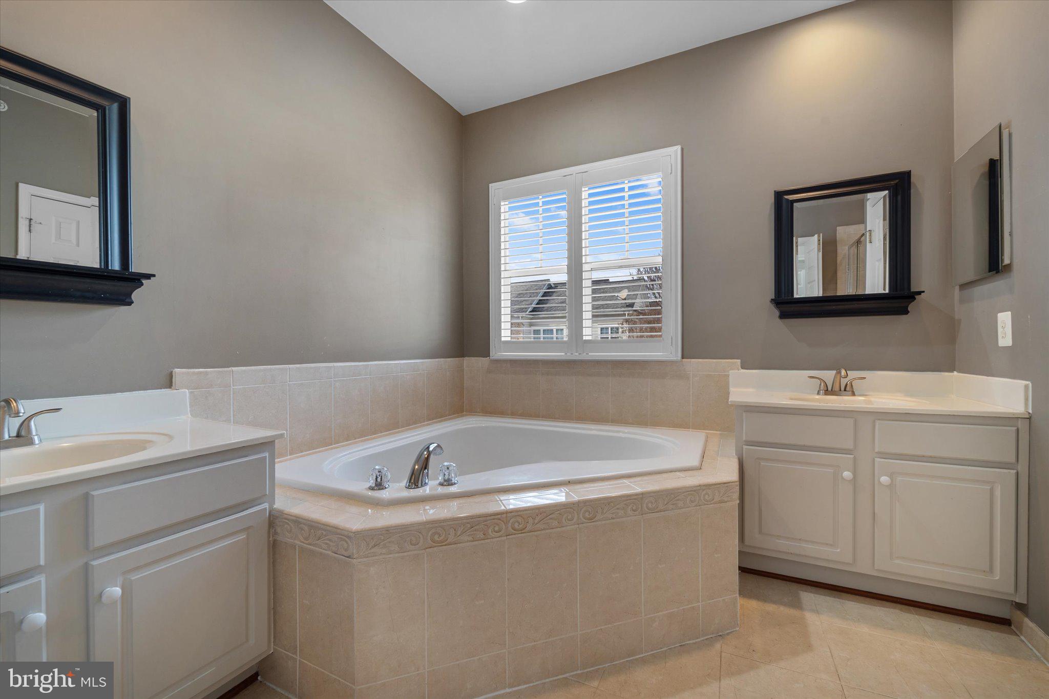 MEADOWS AT MORRIS FARM - Residential