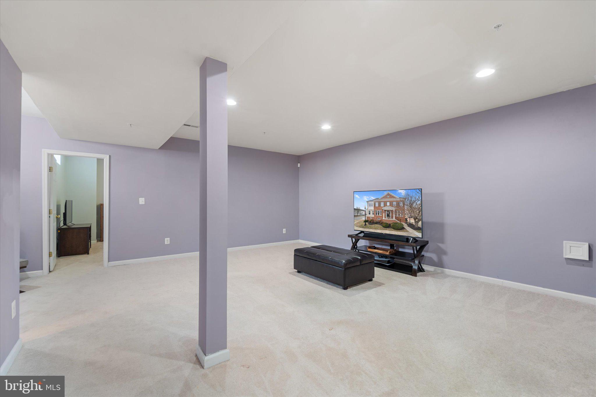 MEADOWS AT MORRIS FARM - Residential