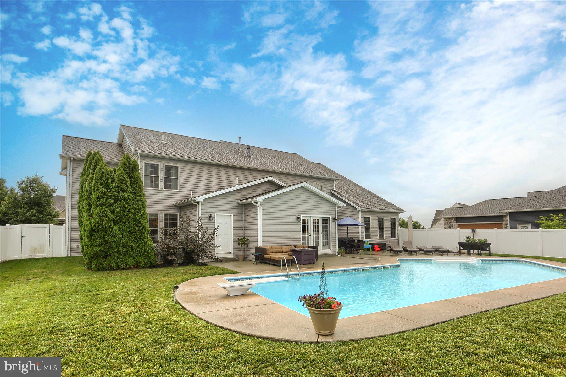 OLD IRON ESTATES - Residential