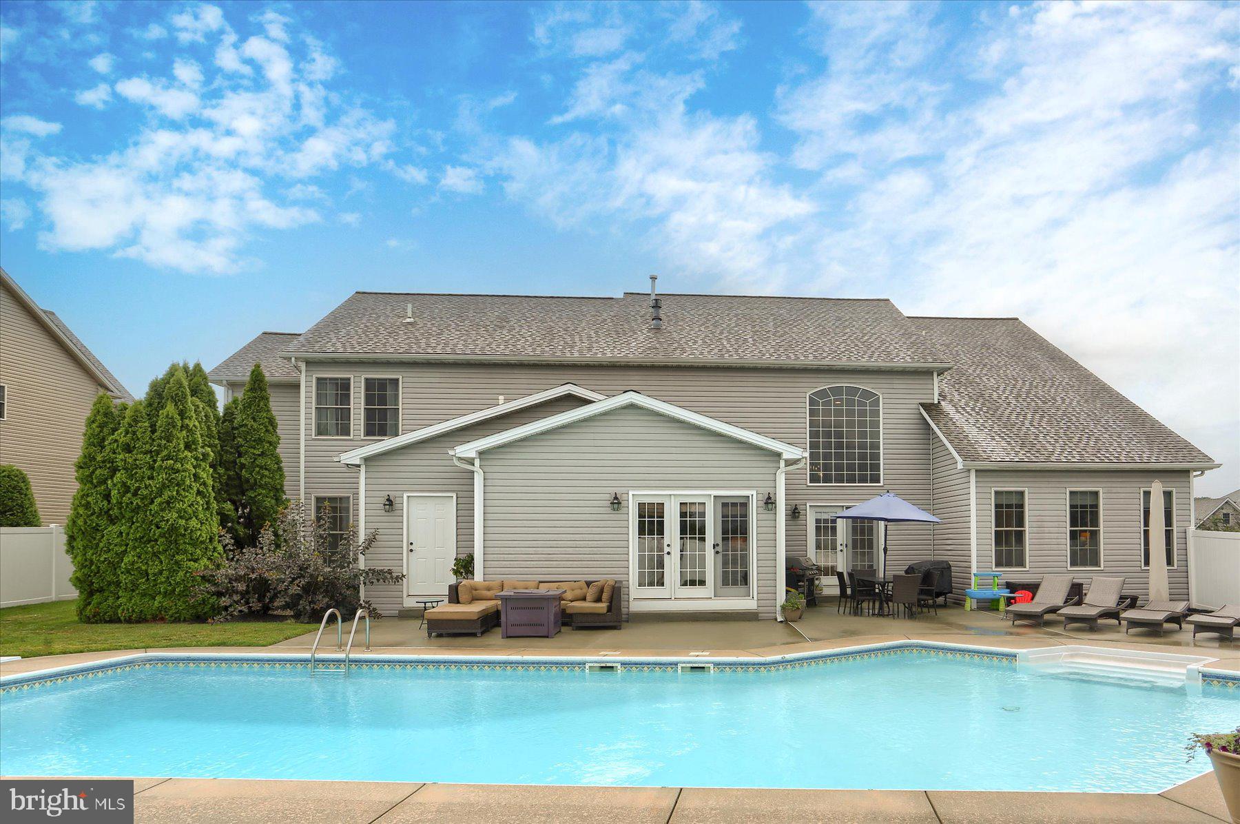 OLD IRON ESTATES - Residential