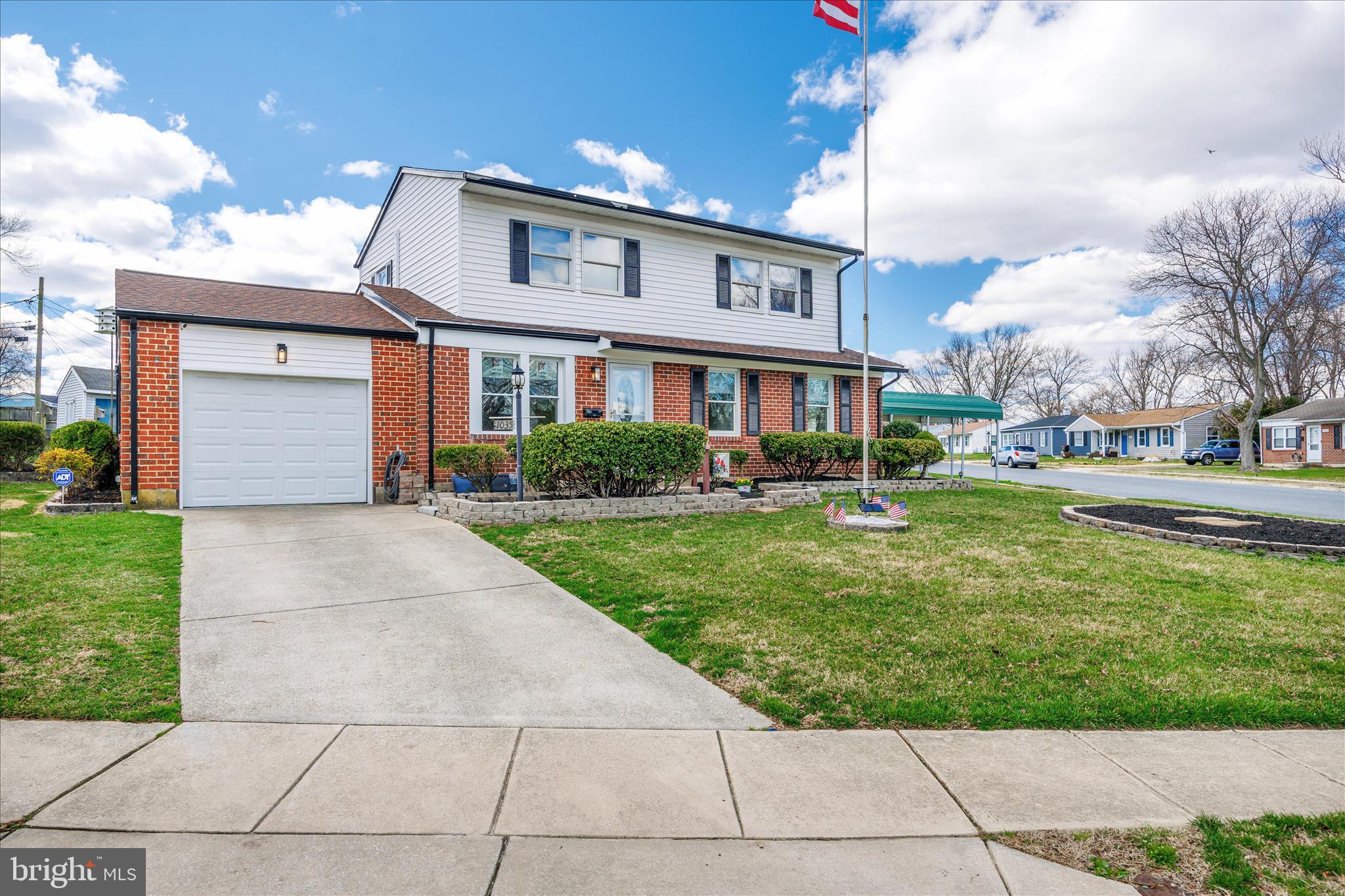 1035 SUNNY BROOK DRIVE