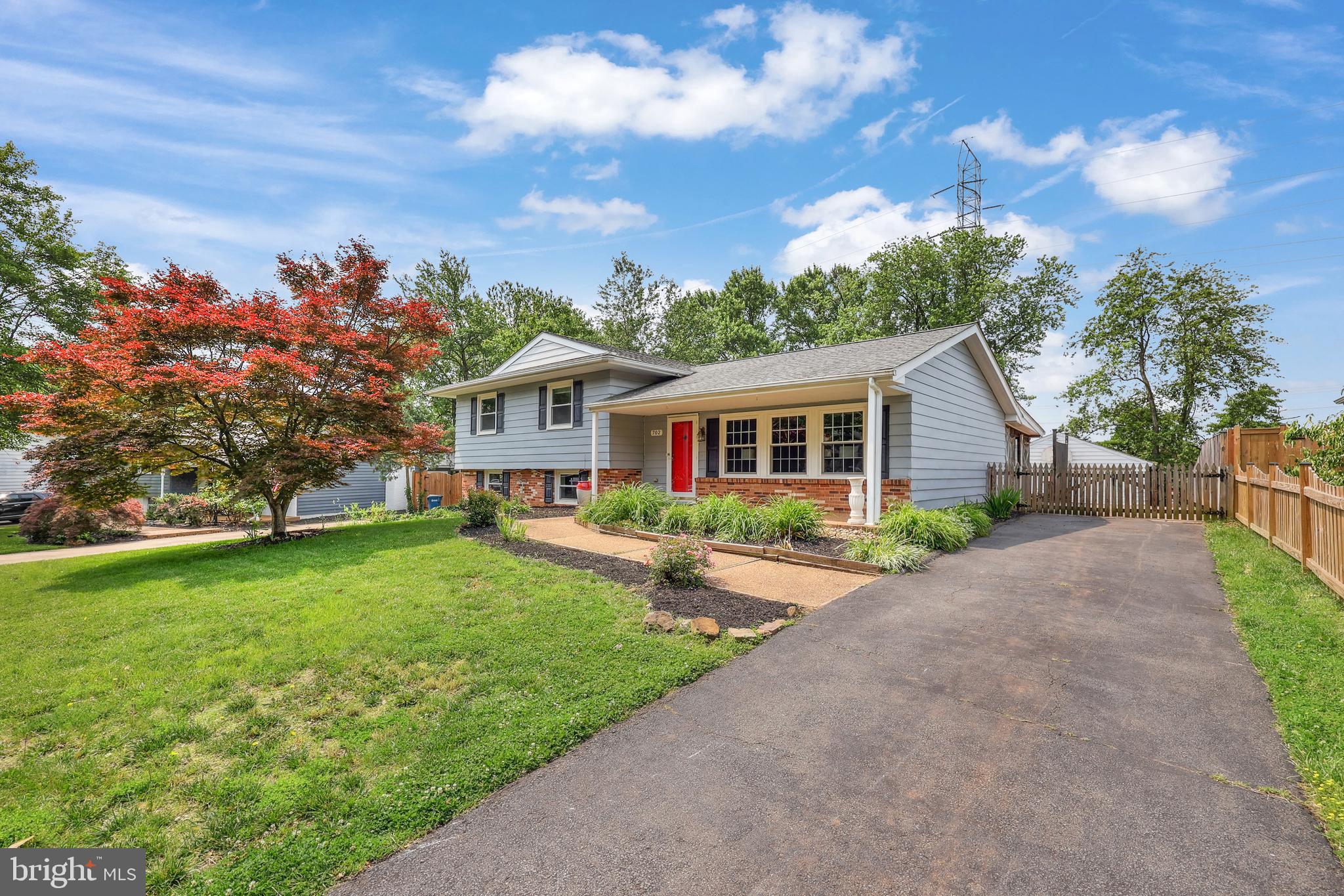 702 WILLIAMSBURG ROAD
