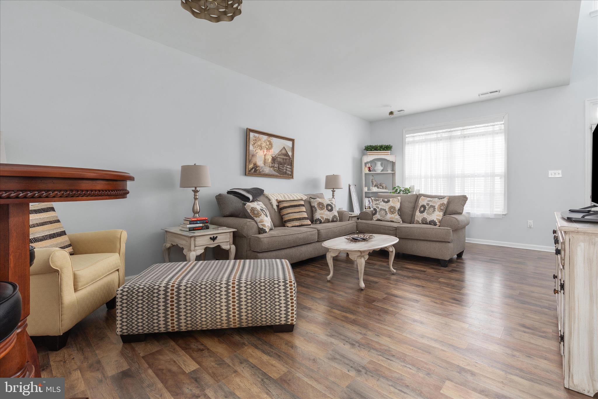 WAKELAND MANOR - Residential