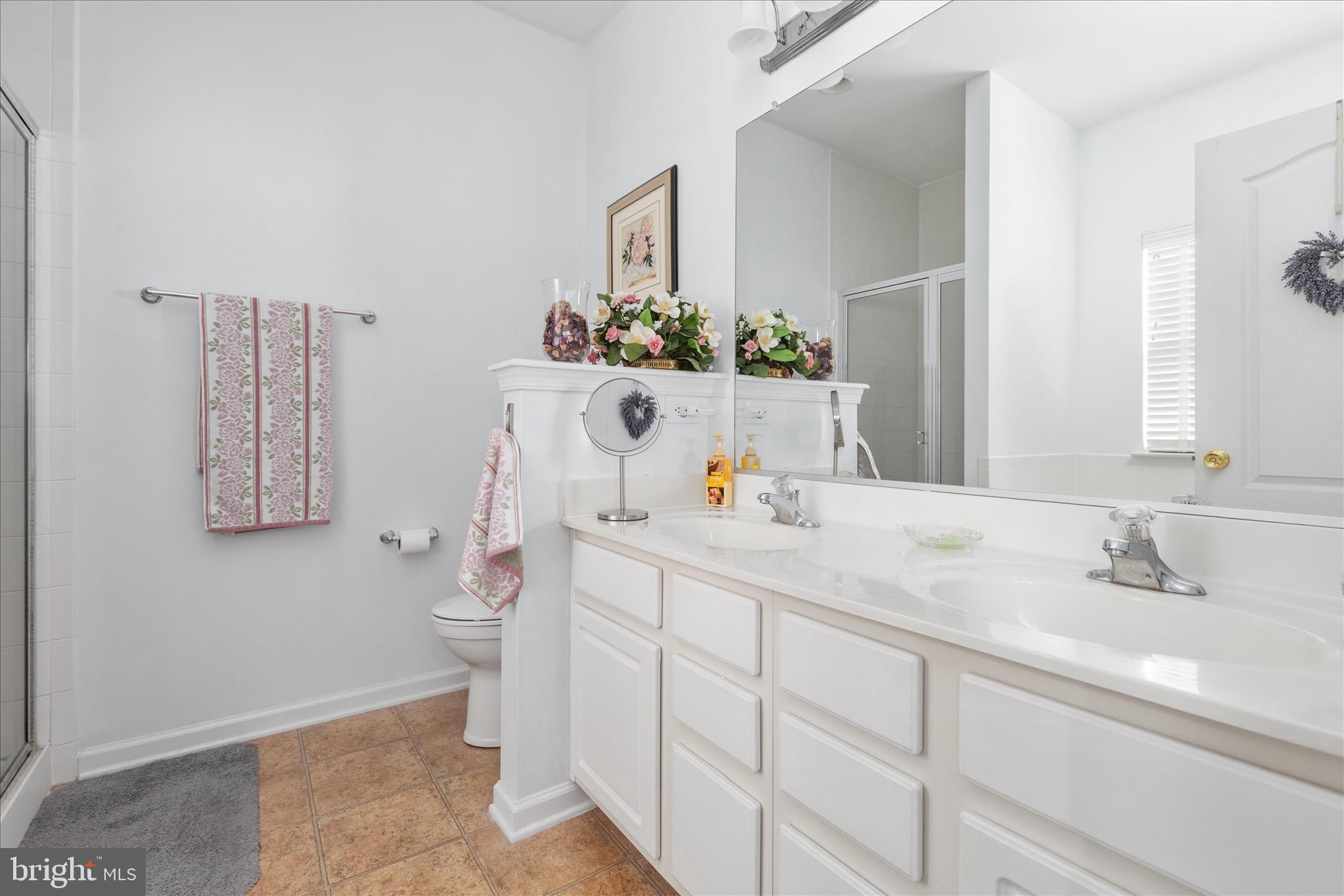 WAKELAND MANOR - Residential