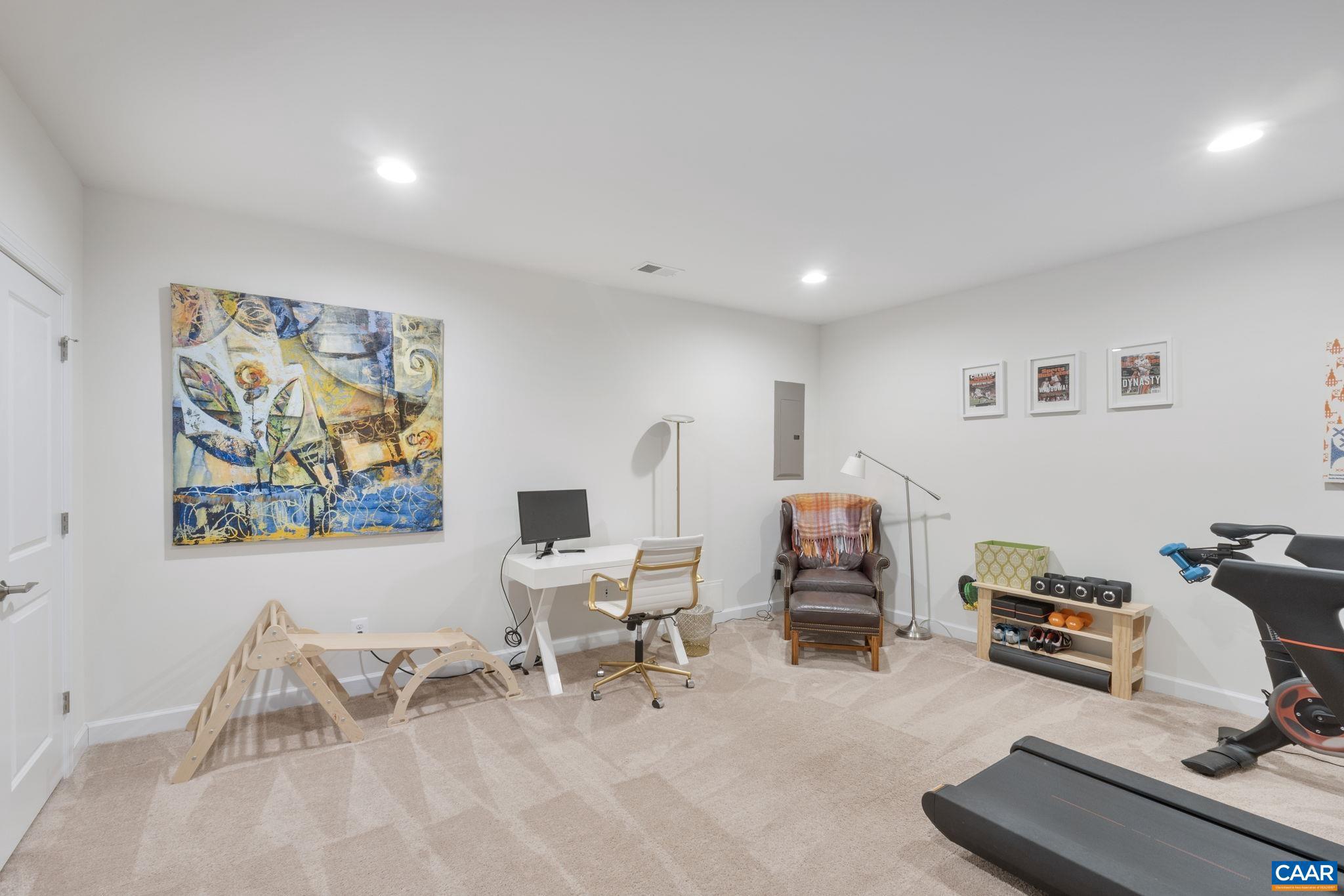 PAVILIONS AT PANTOPS - Residential