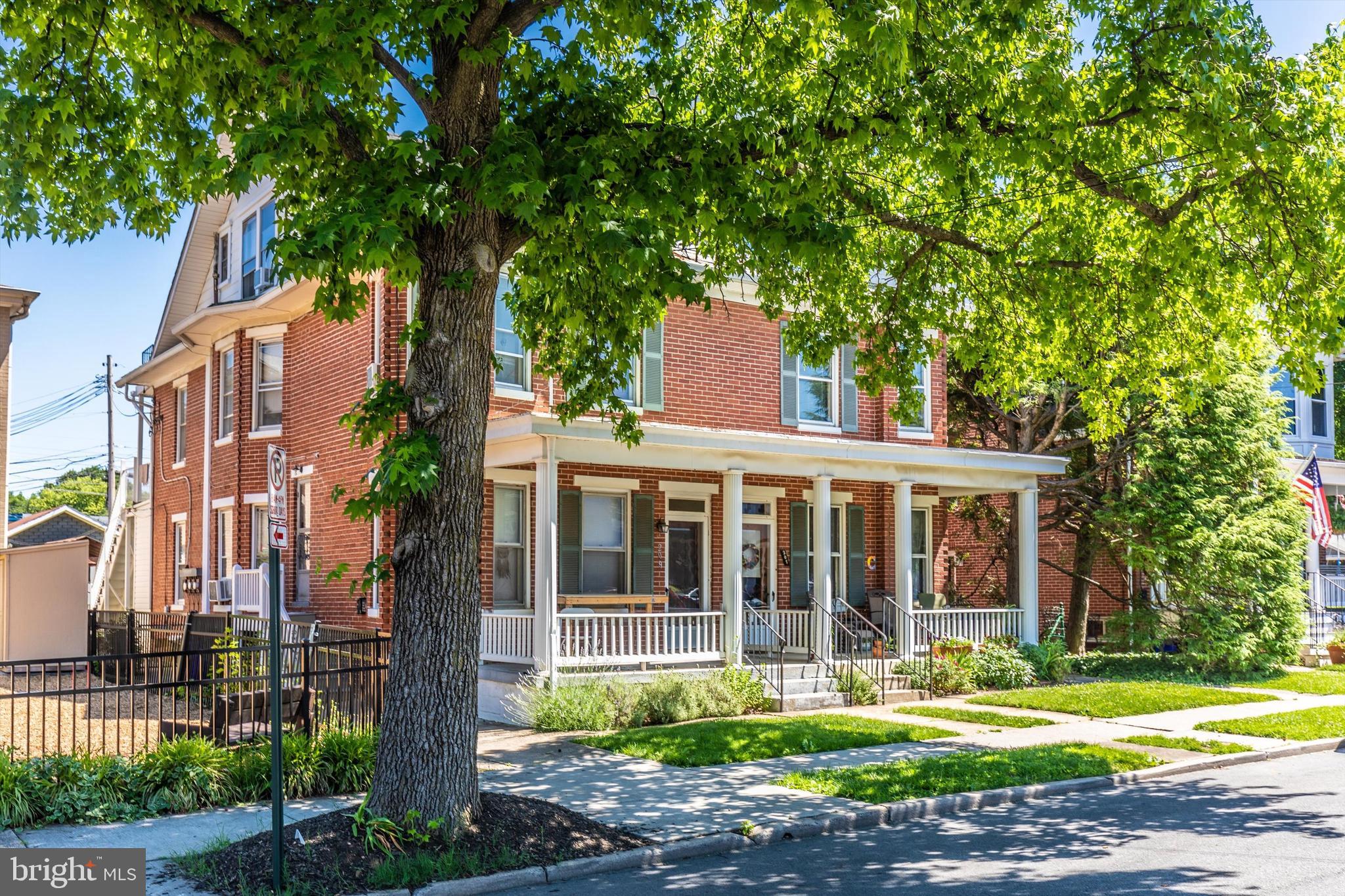 DOWNTOWN FREDERICK - Residential Income