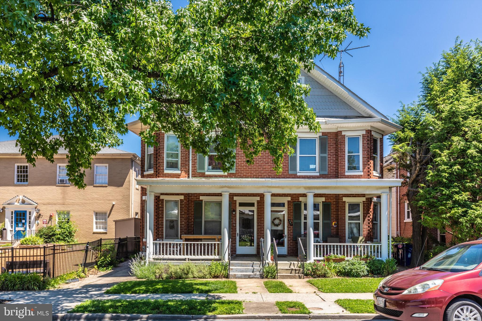 DOWNTOWN FREDERICK - Residential Income