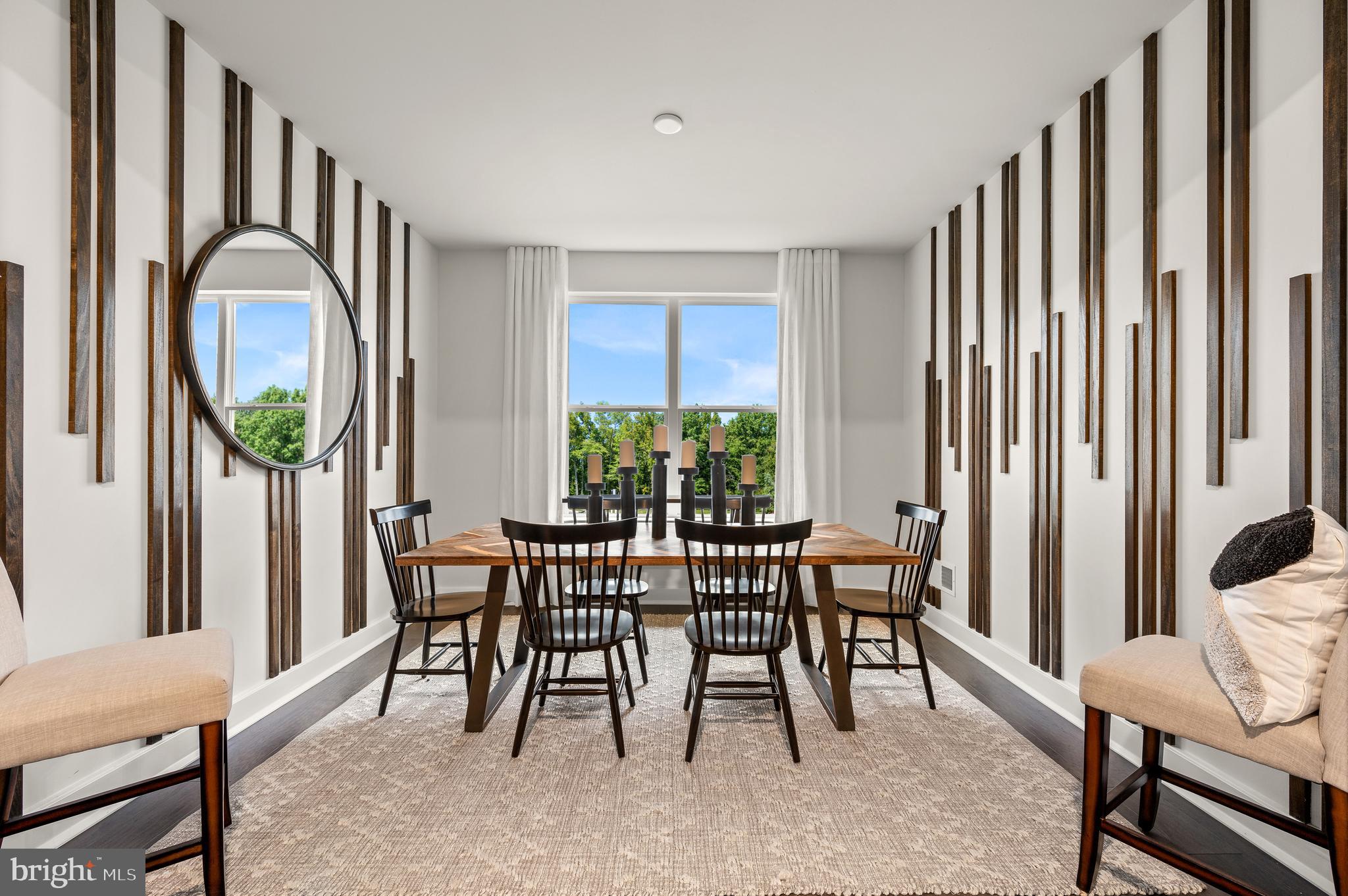 77 HEARTHINGTON HOLLOW