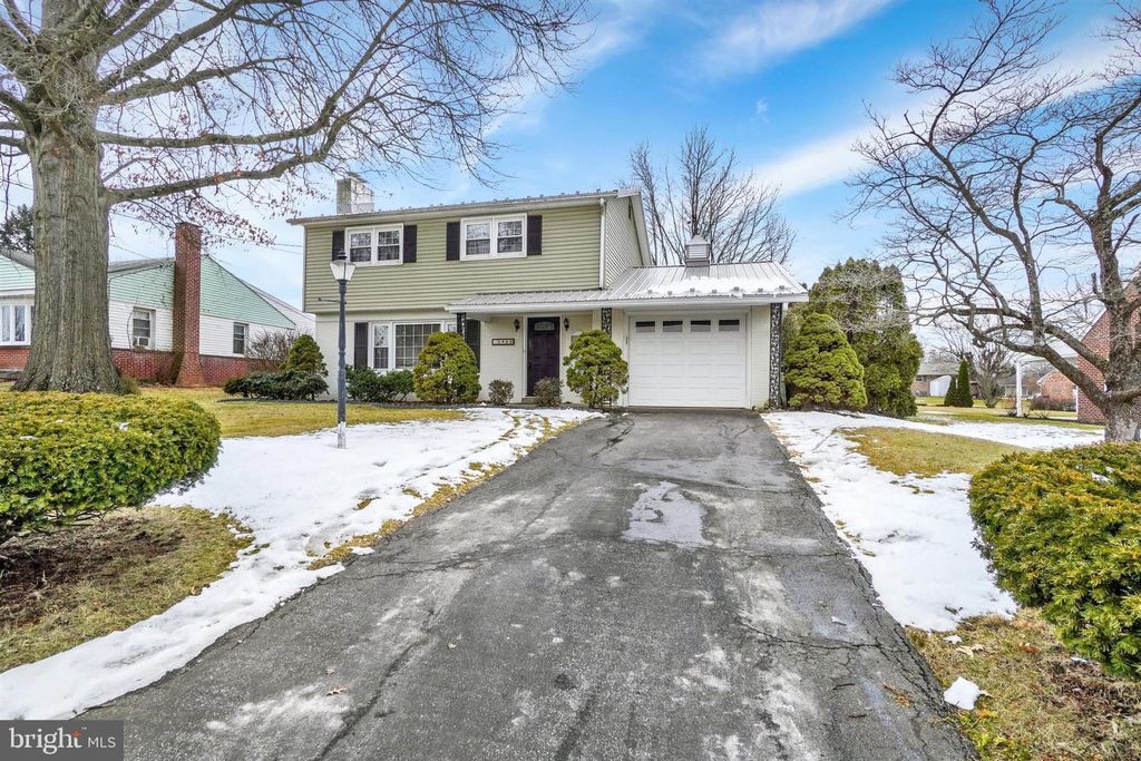 Photo of 3460 Sycamore Road, DOVER, PA 17315 (MLS # PAYK2098478)