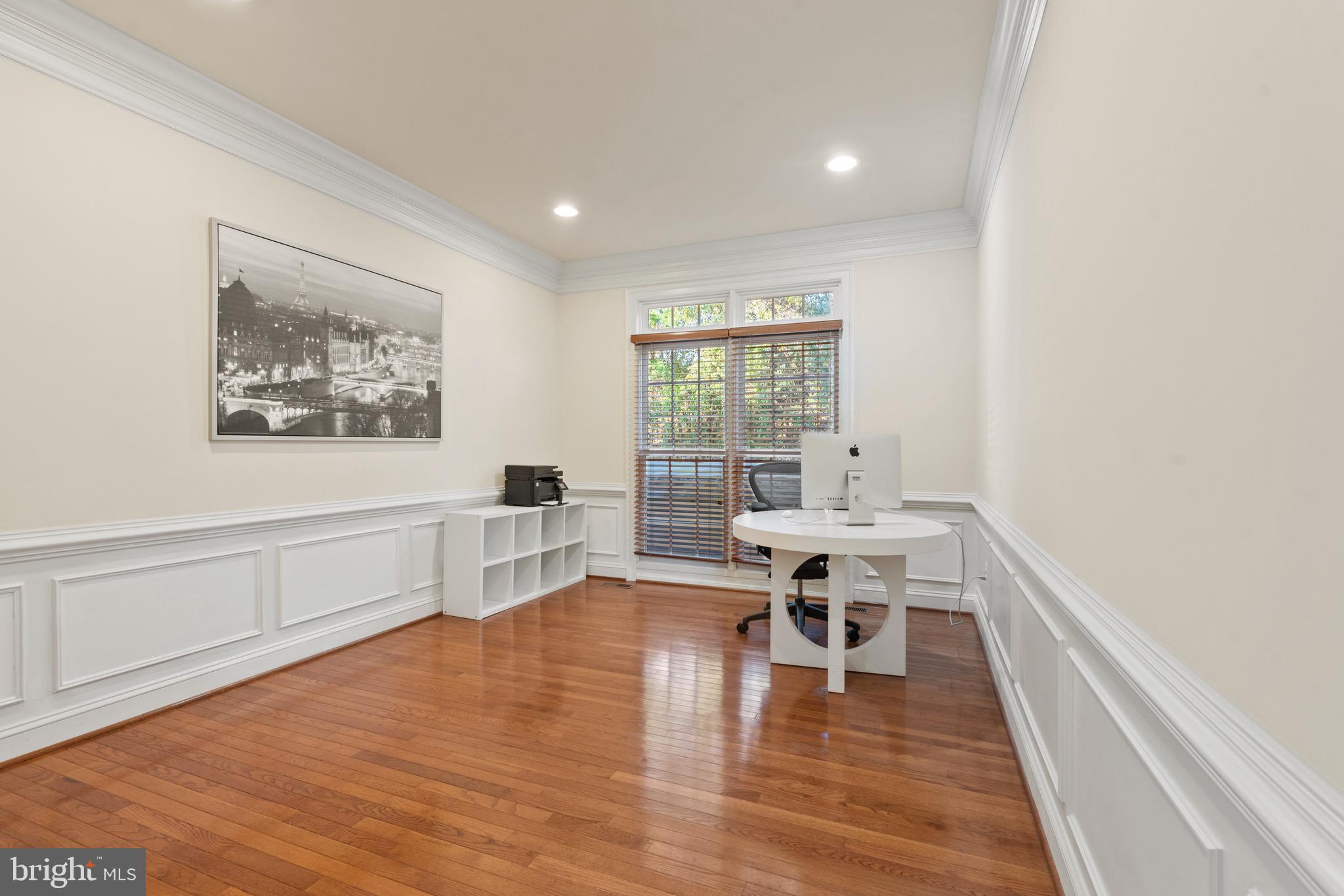 GLEN MEADOWS - Residential