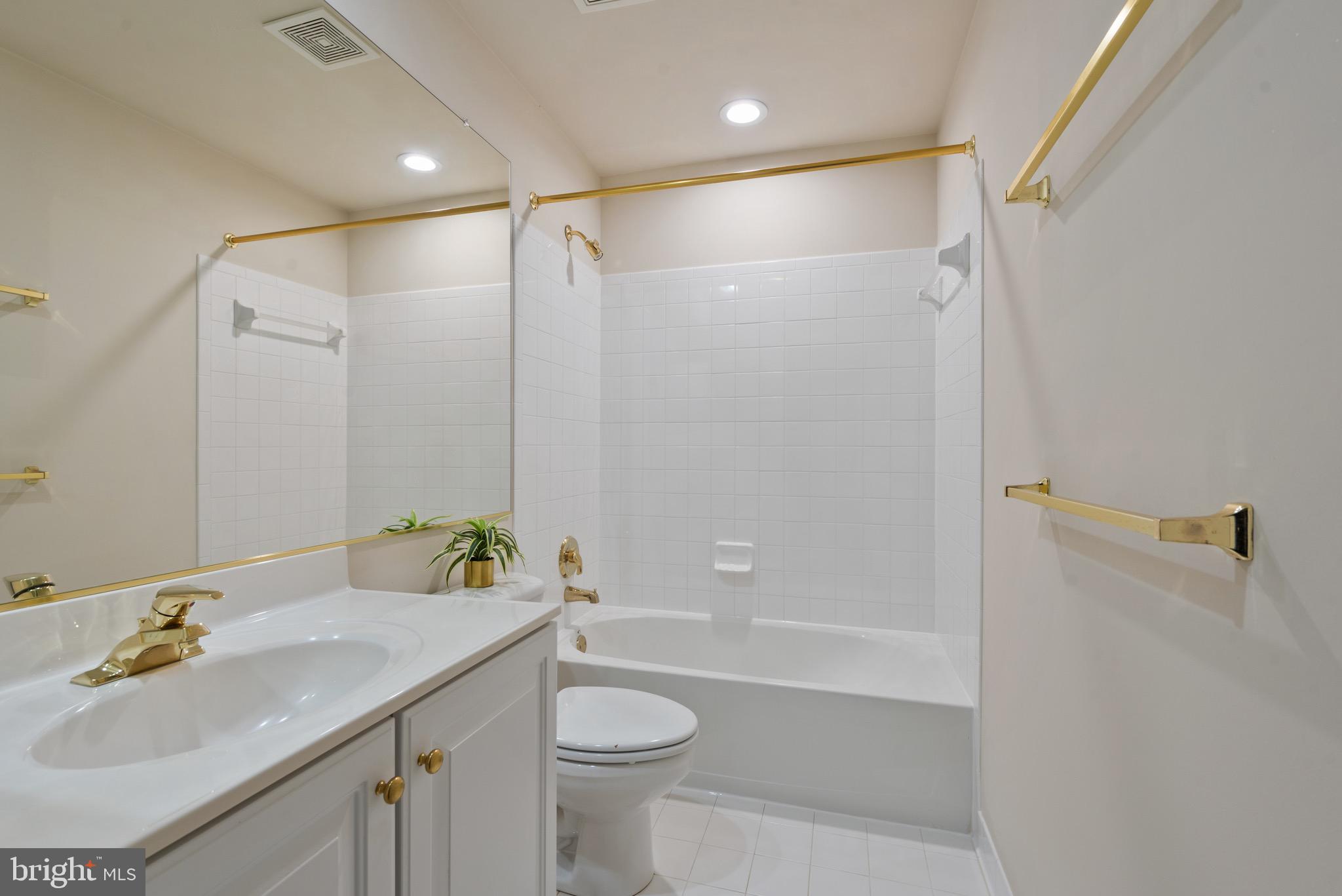 GLEN MEADOWS - Residential