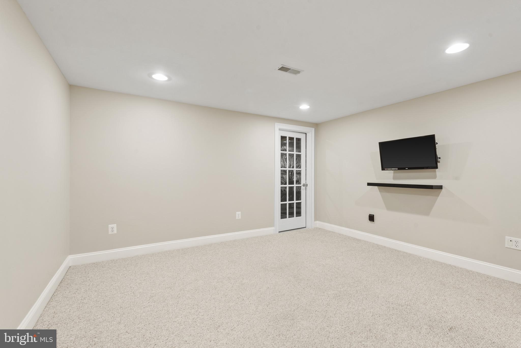 GLEN MEADOWS - Residential