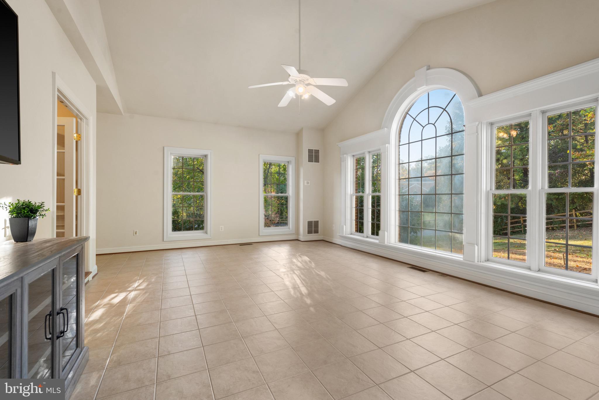 GLEN MEADOWS - Residential