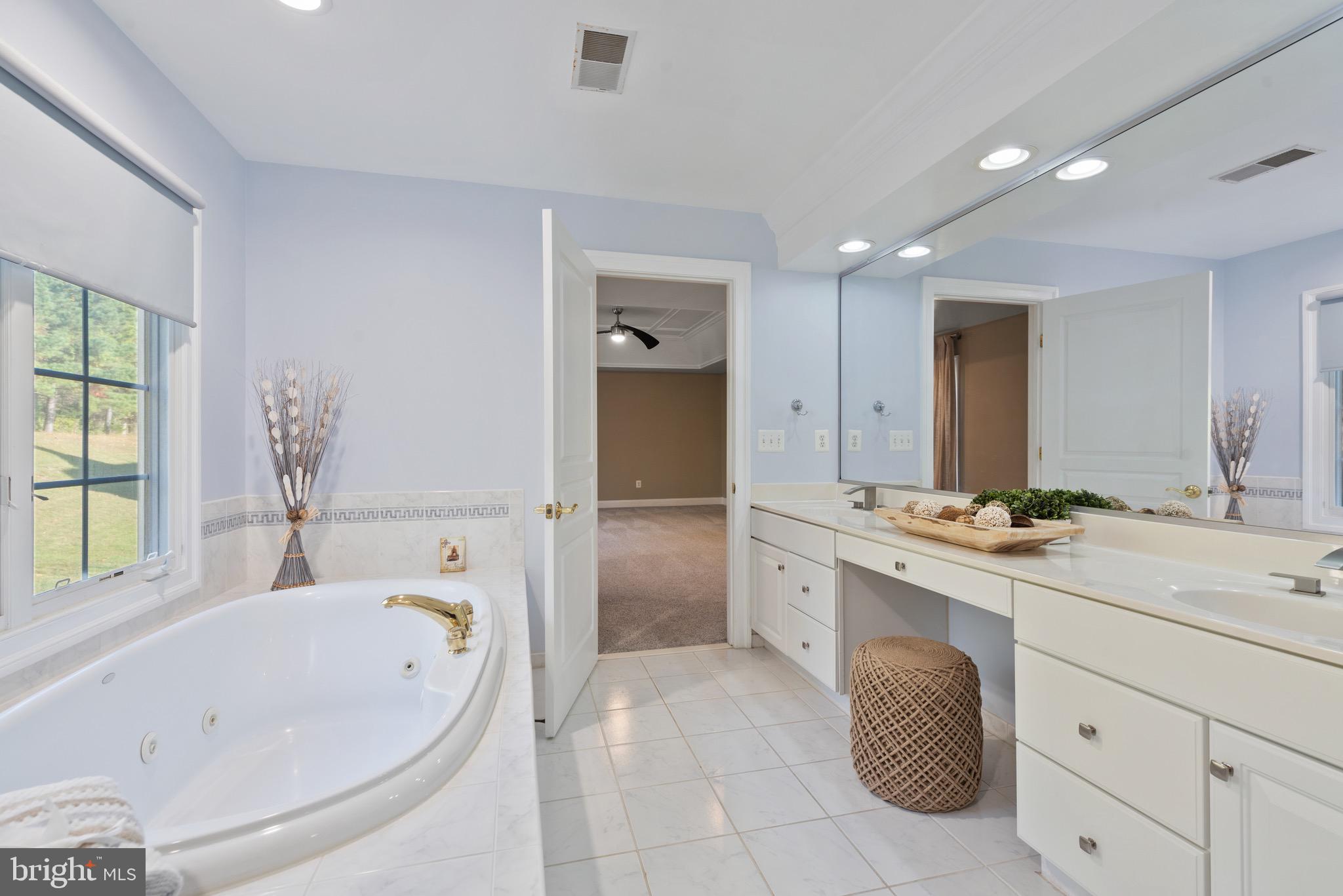 GLEN MEADOWS - Residential