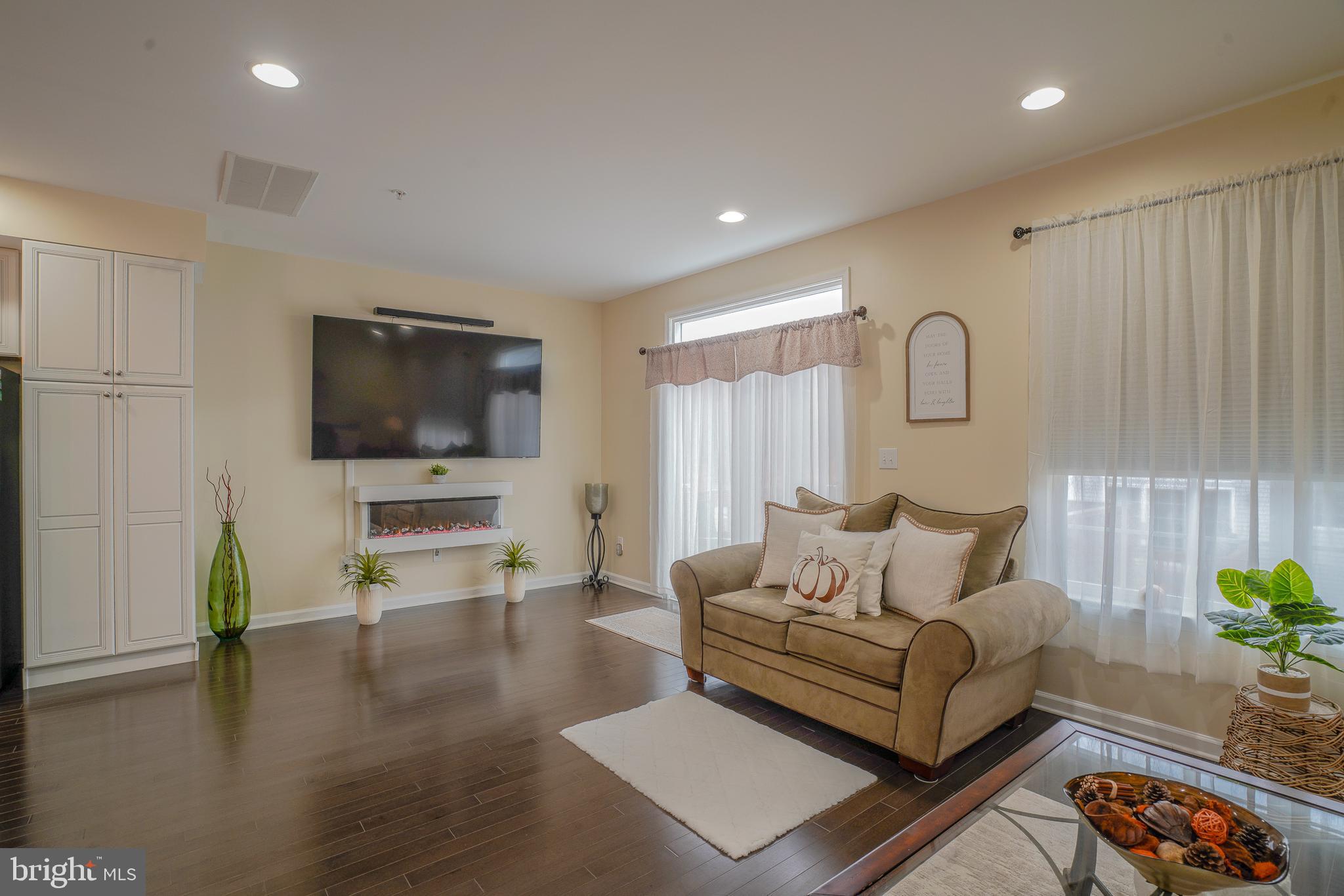 BIG OAK CROSSING - Residential