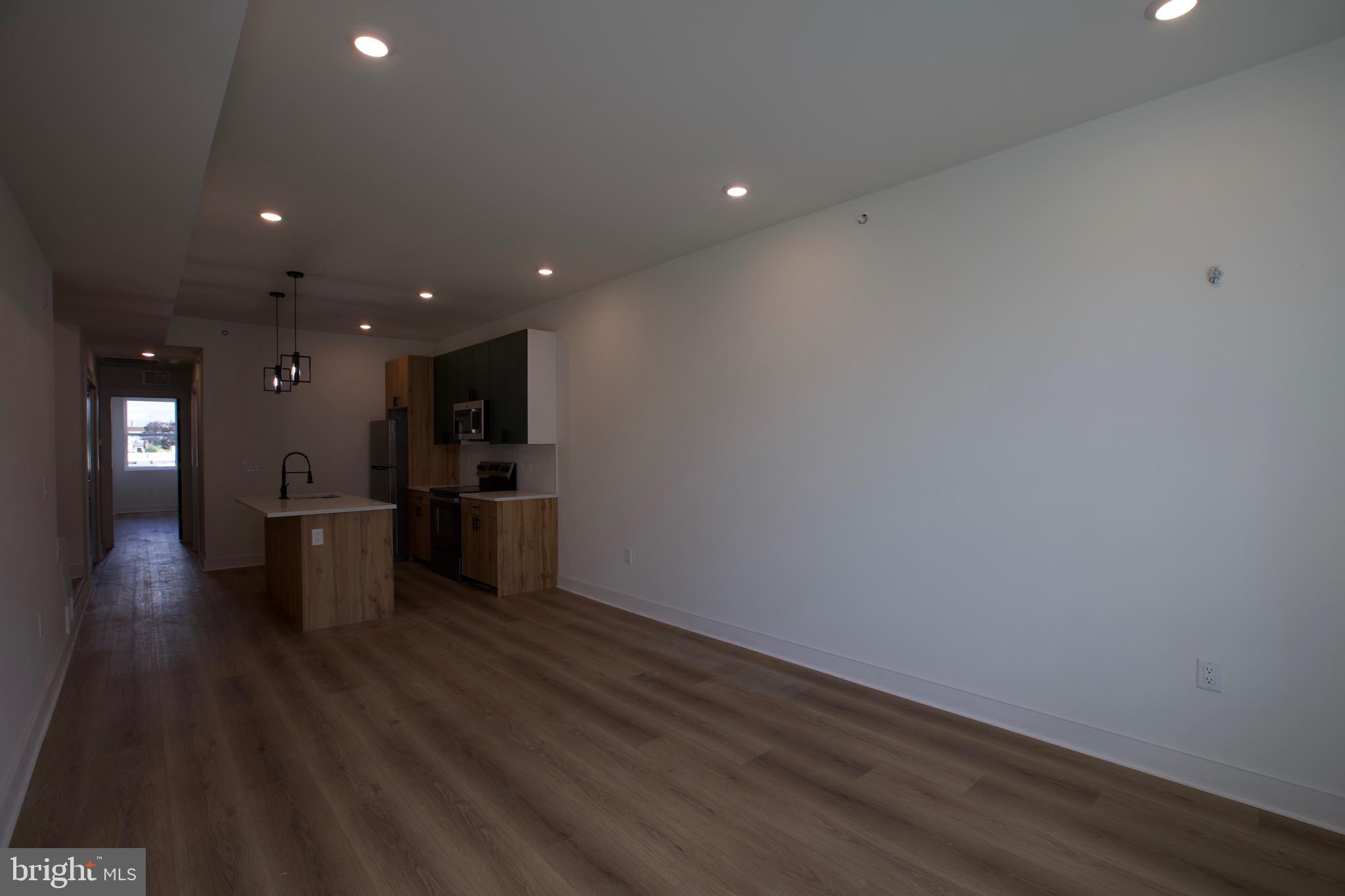 NORRIS SQUARE - Residential Lease