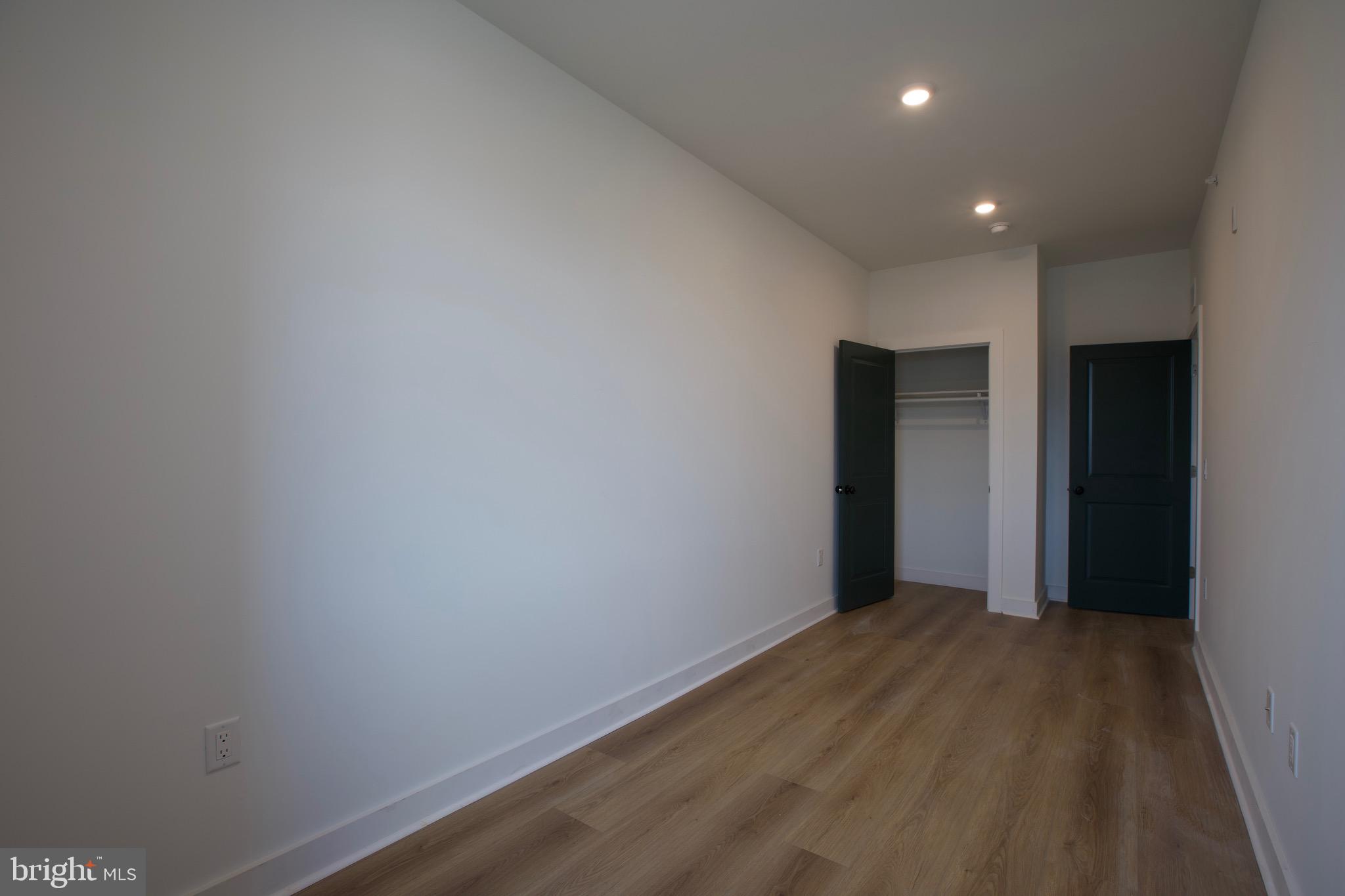 NORRIS SQUARE - Residential Lease