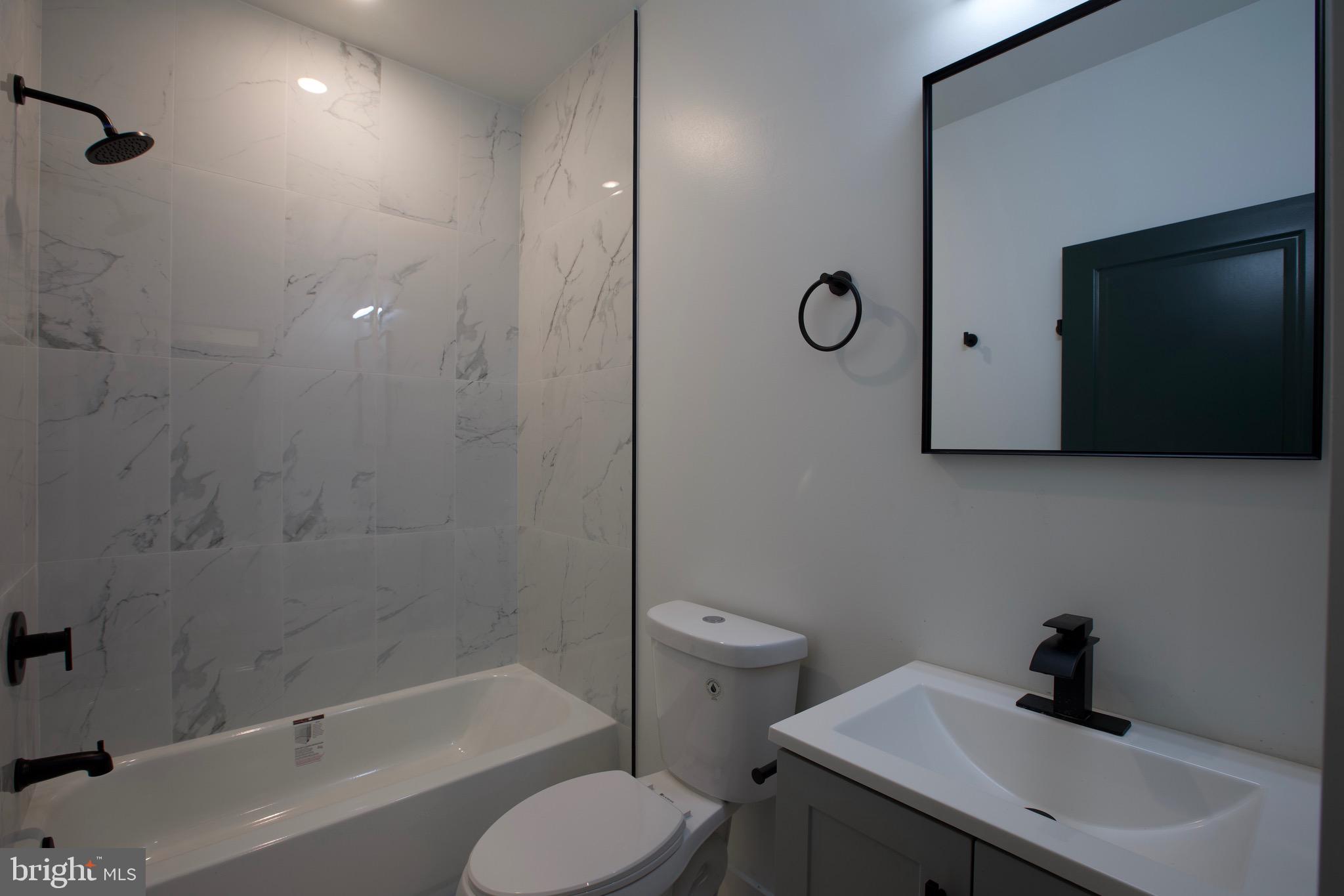 NORRIS SQUARE - Residential Lease