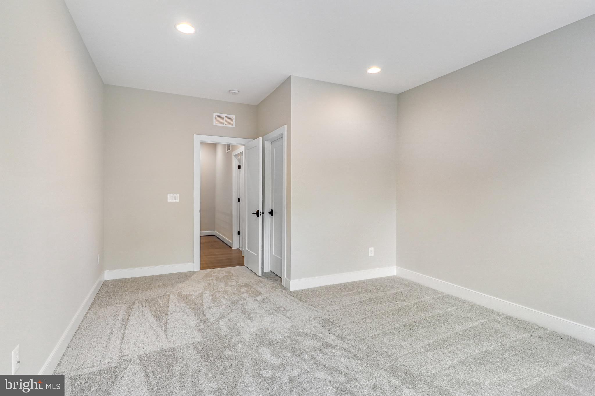 LITTLE VIENNA ESTATES - Residential