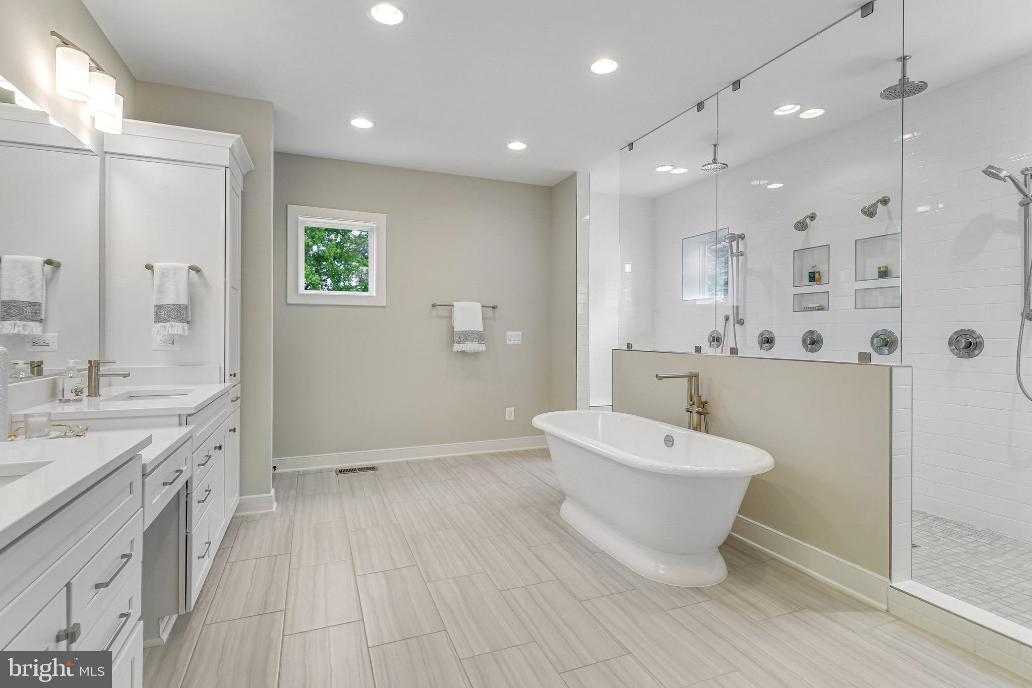 LITTLE VIENNA ESTATES - Residential