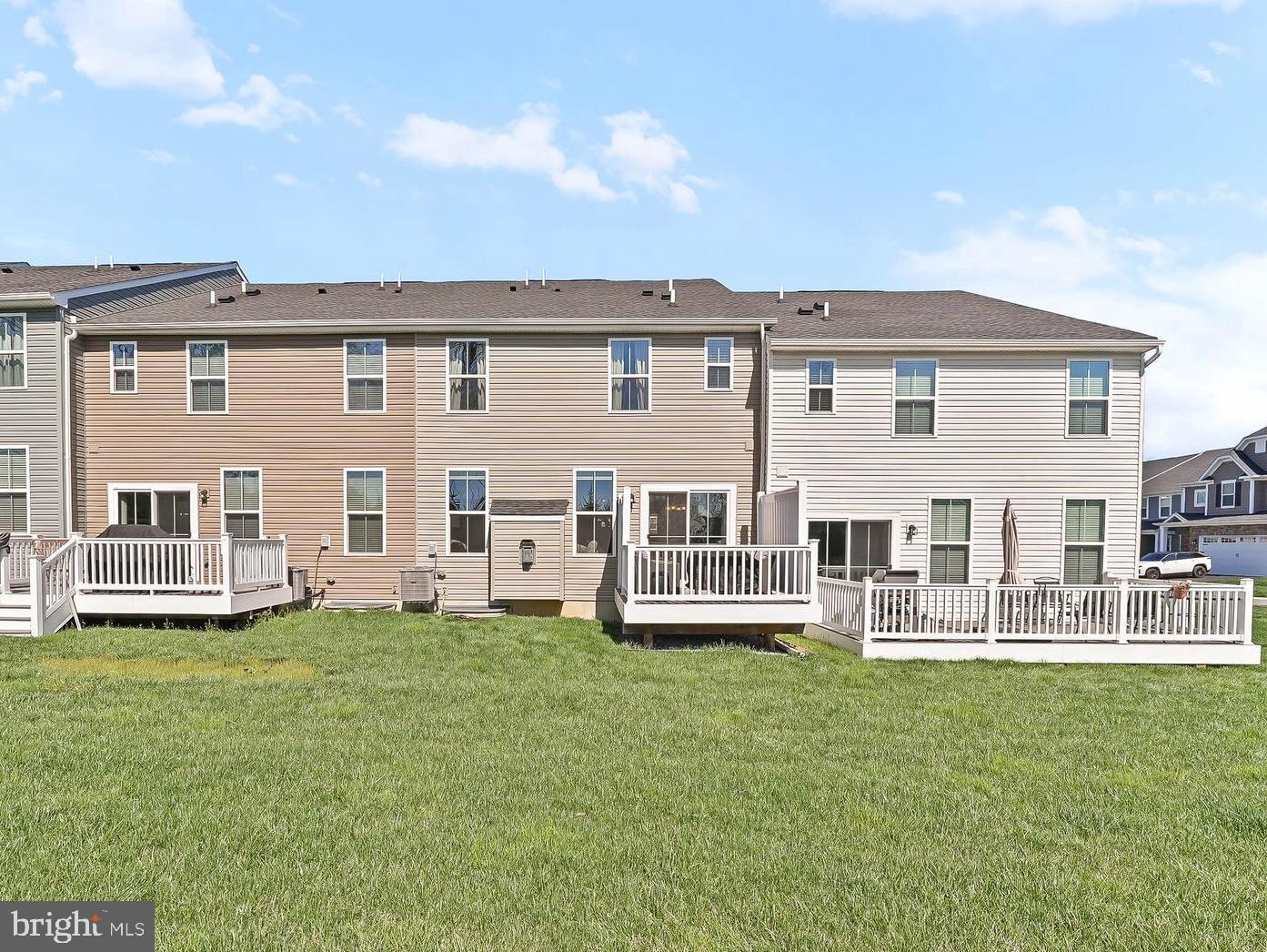 LONGWOOD PRESERVE - Residential