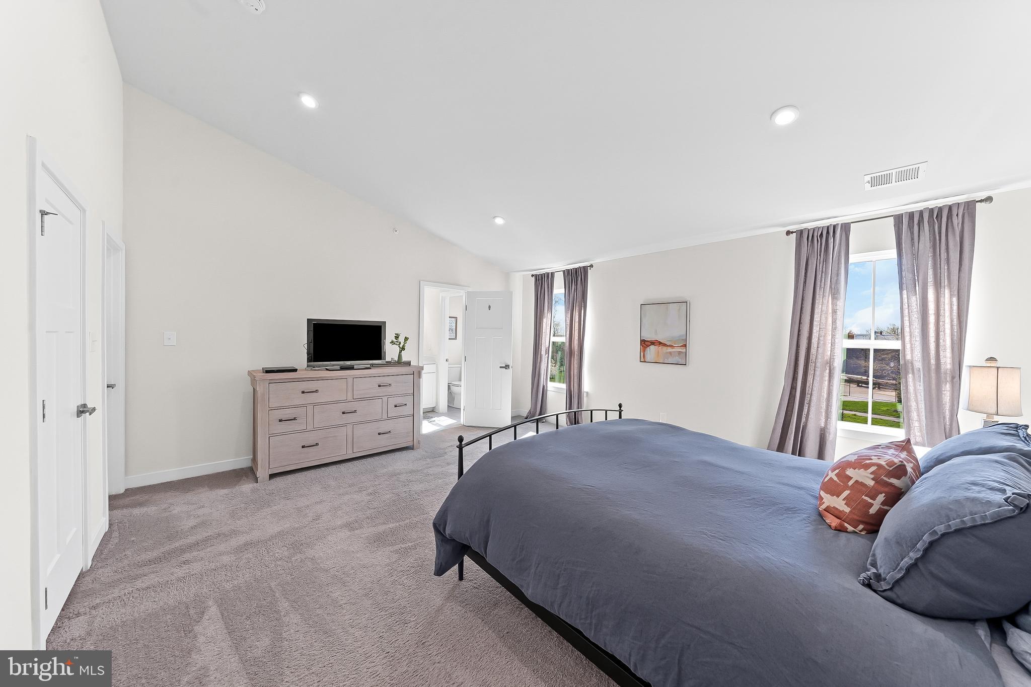 LONGWOOD PRESERVE - Residential