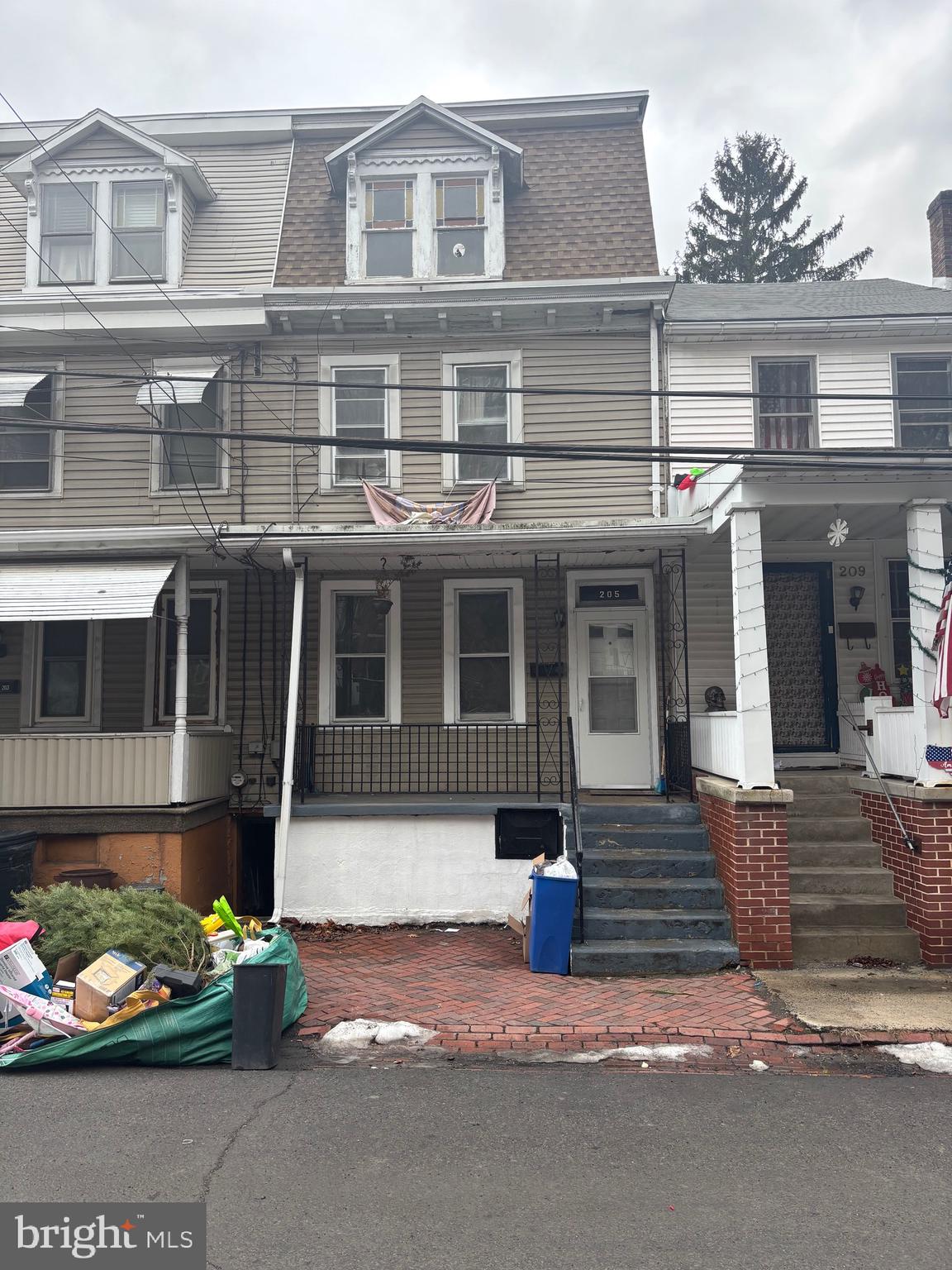 MINERSVILLE - Residential