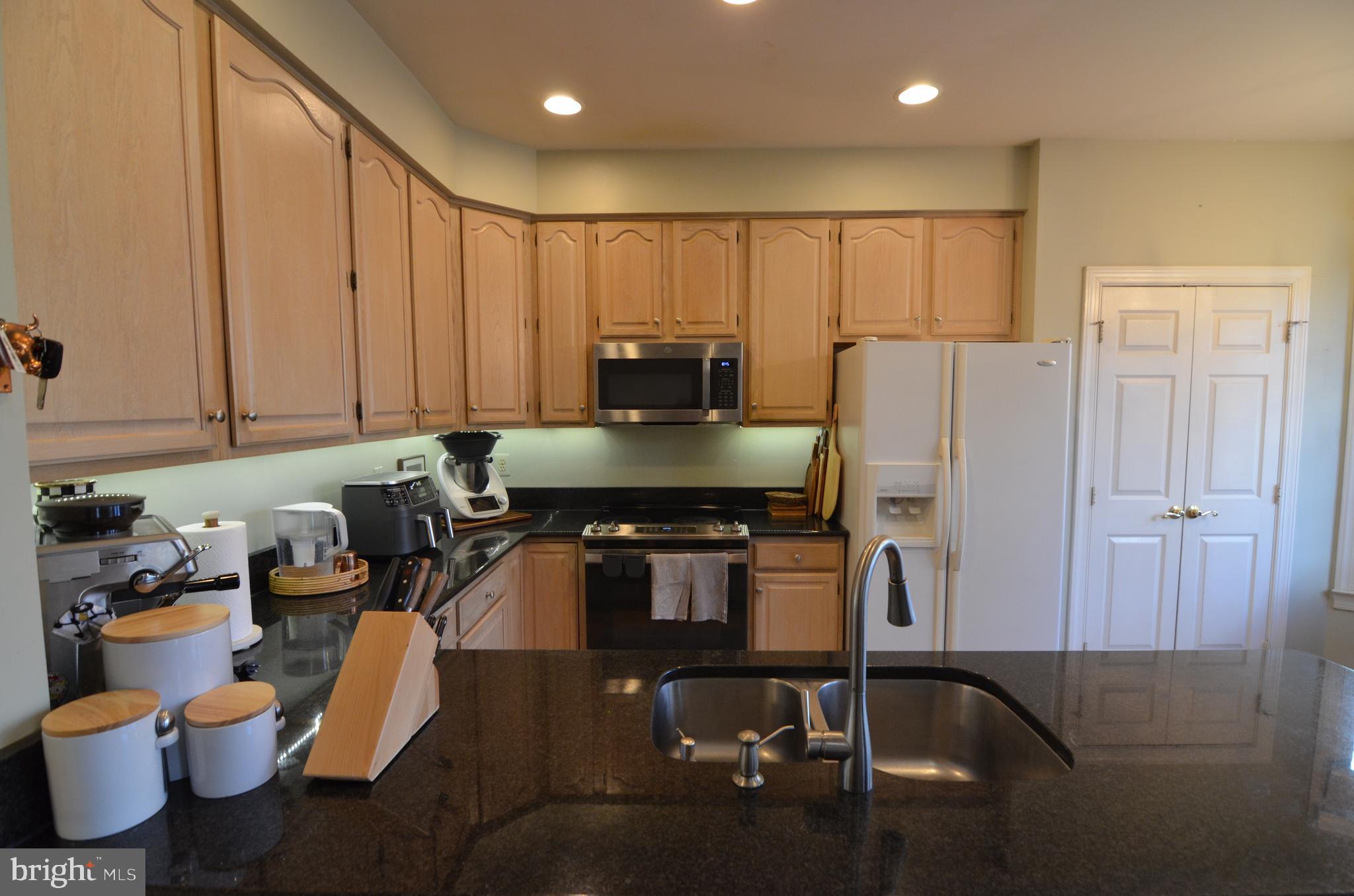 TYSONS TERRACE - Residential Lease