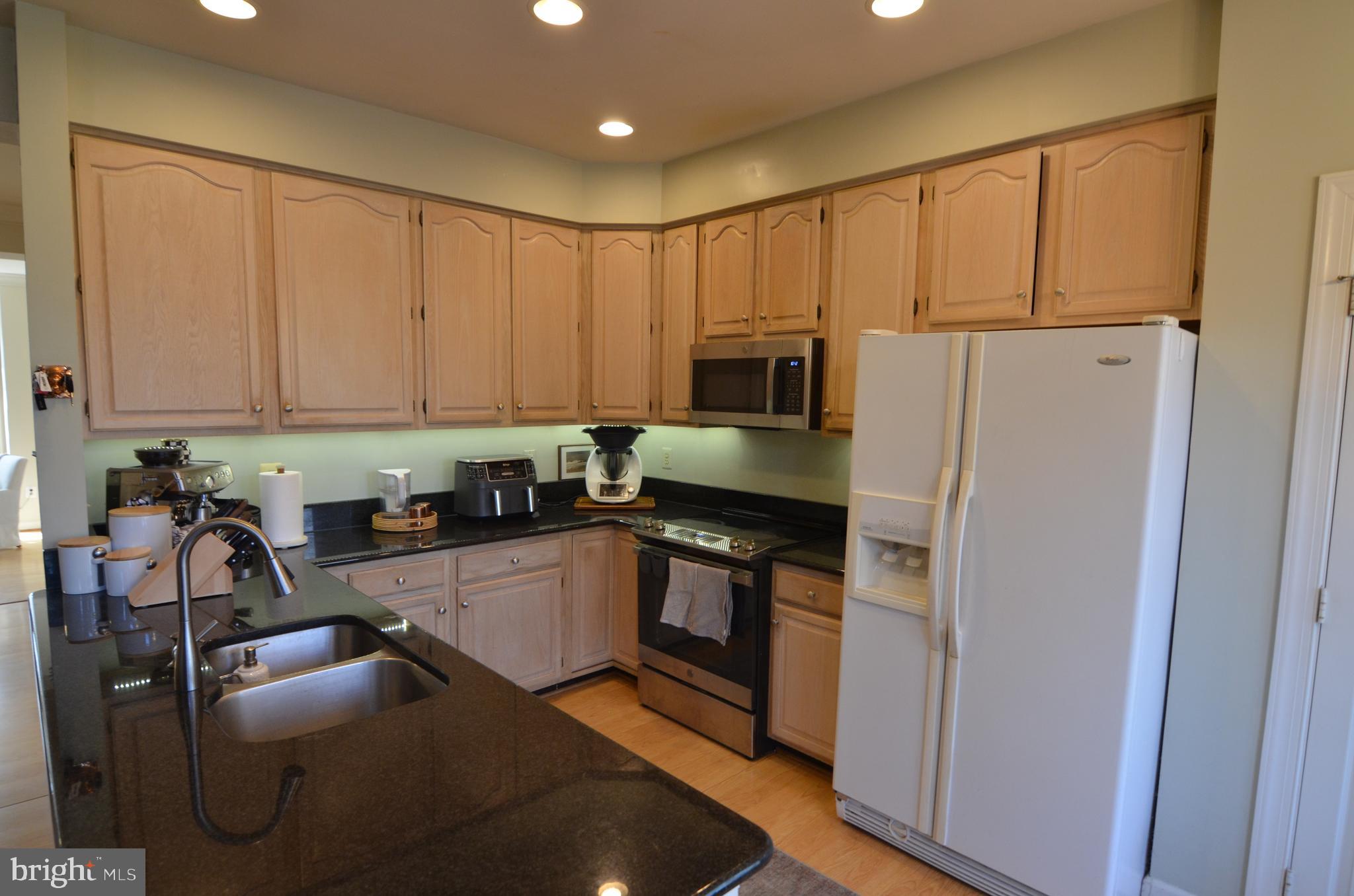 TYSONS TERRACE - Residential Lease