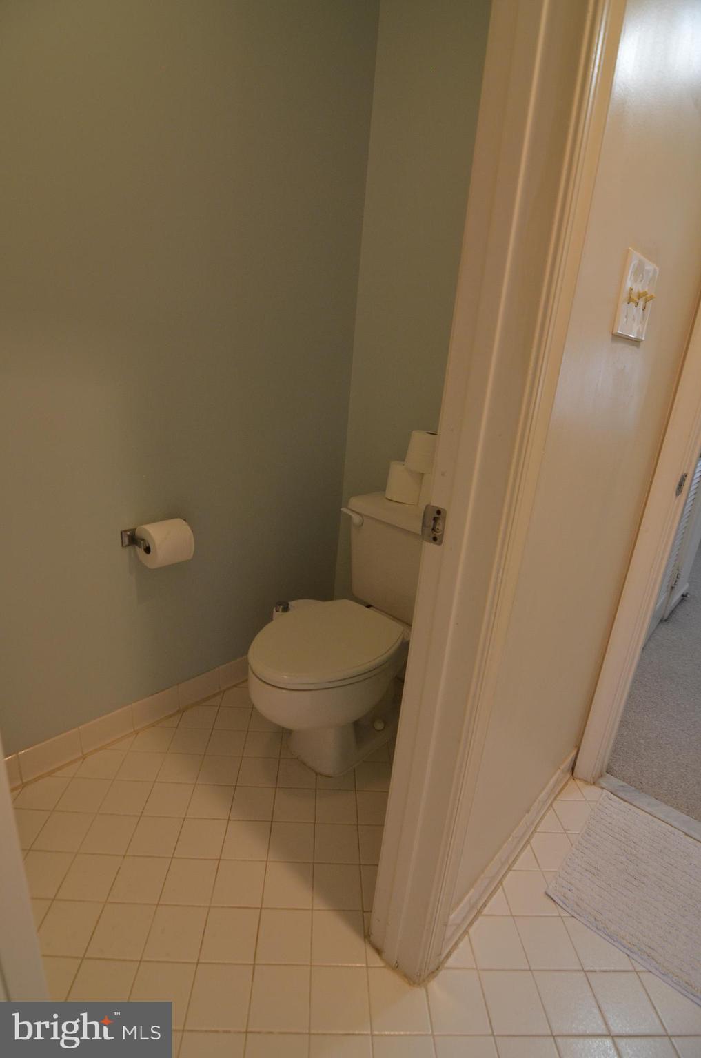 TYSONS TERRACE - Residential Lease