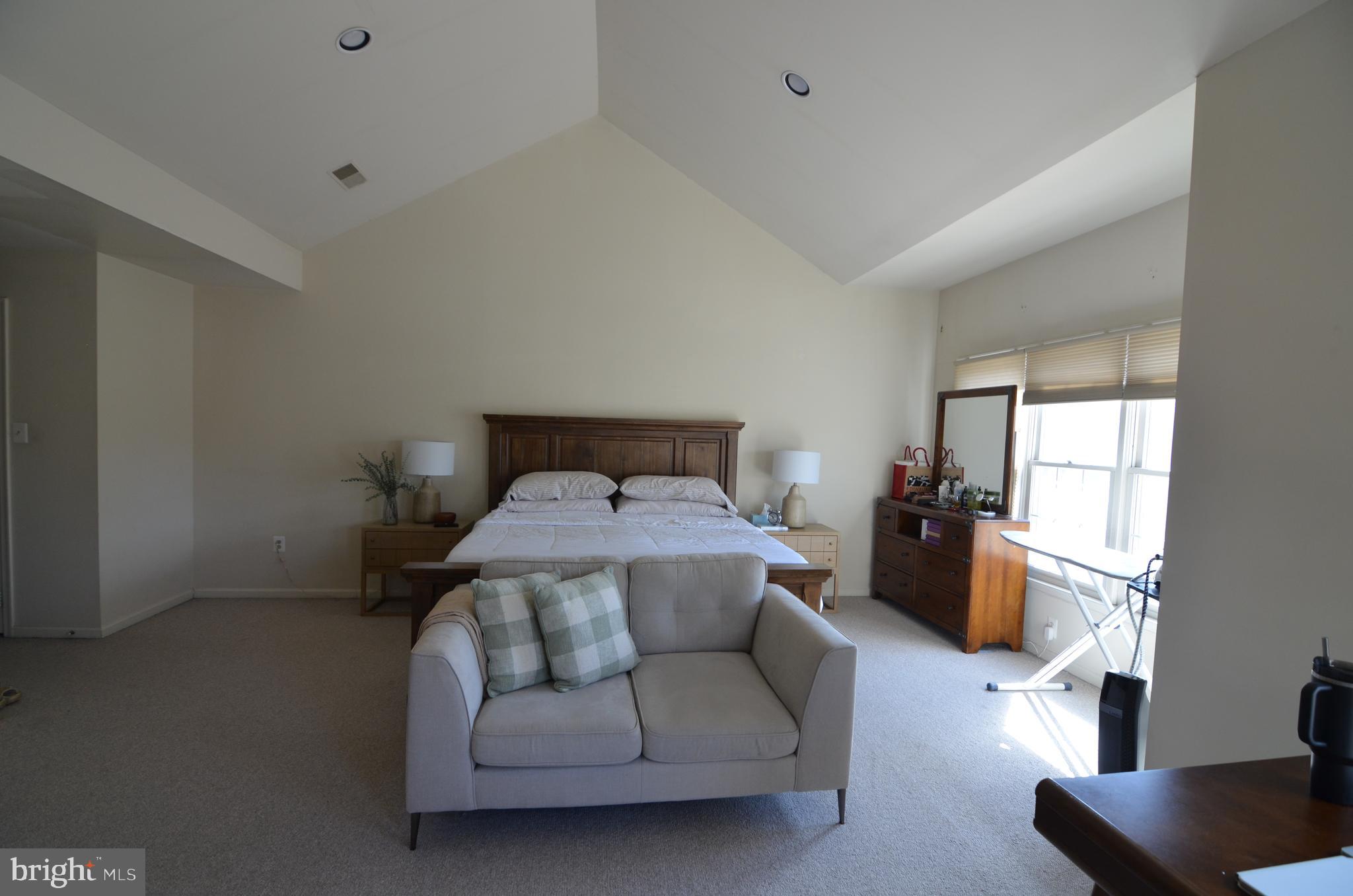 TYSONS TERRACE - Residential Lease