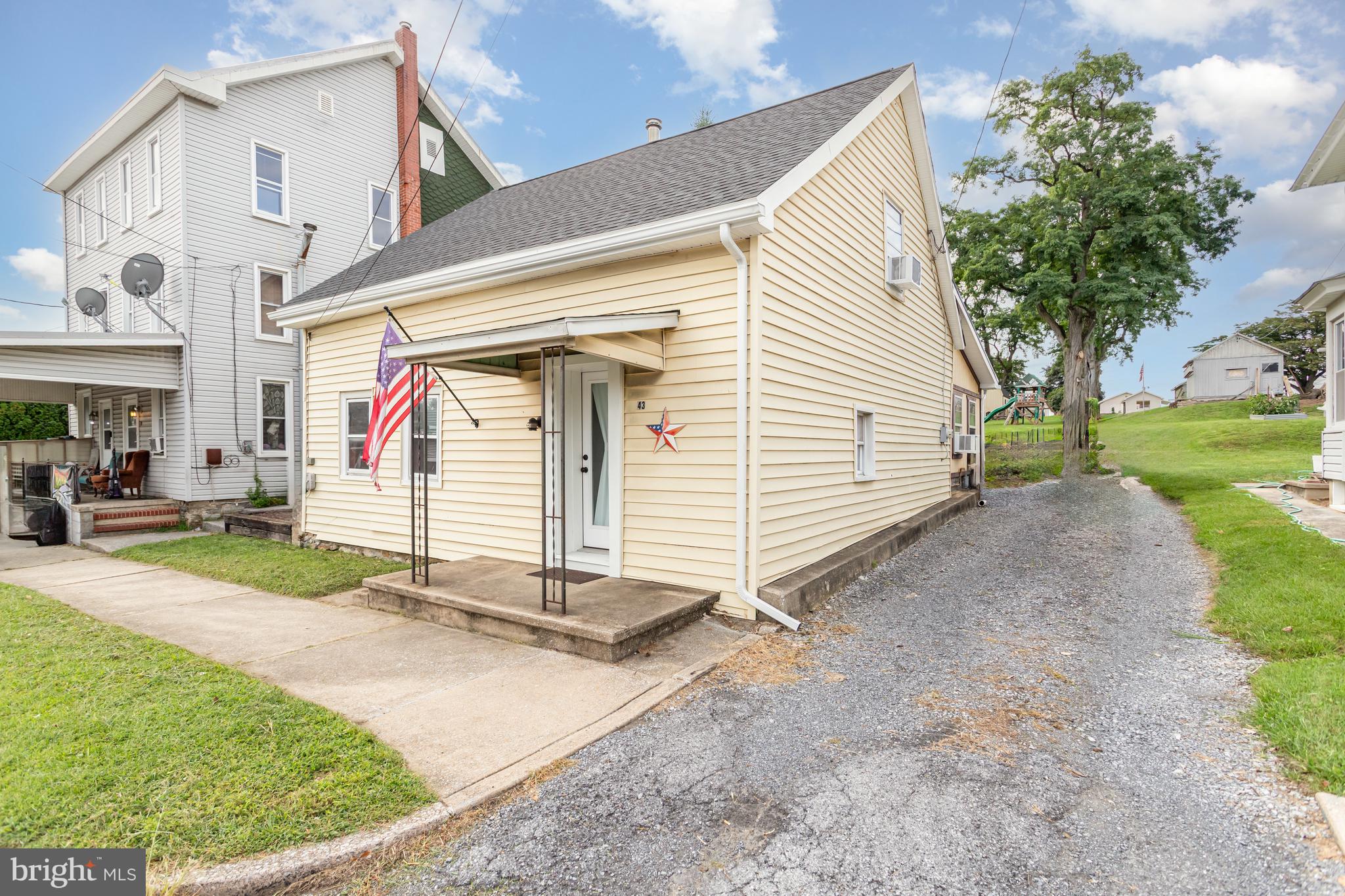 43 E MAIN STREET