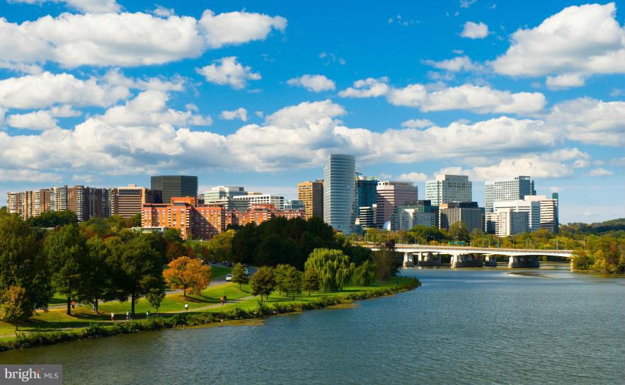 RESTON - Residential