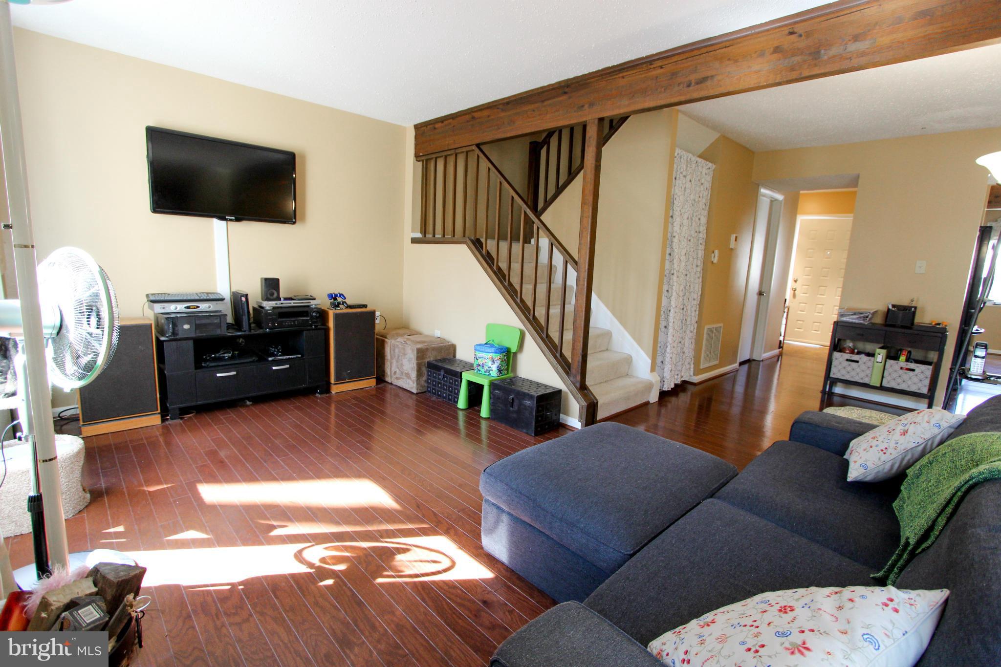 RESTON - Residential