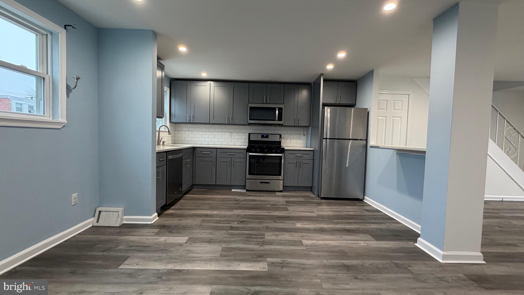 12611 BISCAYNE DRIVE