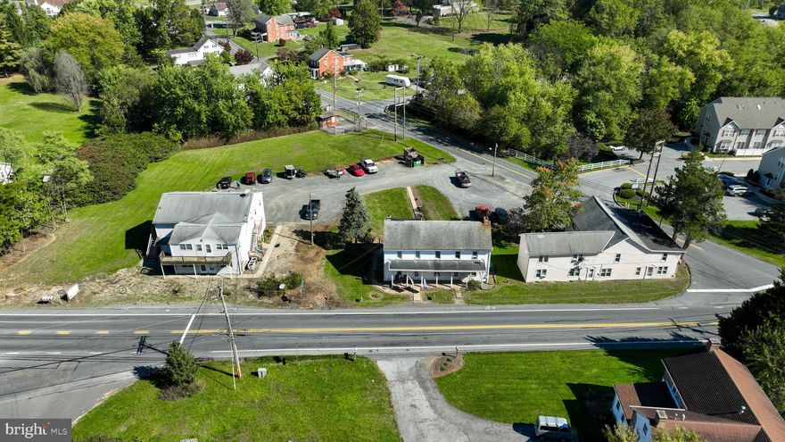 1111-1123 Old Swede Road is a ten-unit apartment complex consisting of three buildings, with parking for 30+ vehicles resting on 1.41 acres of land. The property is in the city of Douglassville, Amity Township and Daniel Boone School District. This property is conveniently located close to schools, churches, restaurants and major highways. 

1111 Old Swede Road has four units that are separately metered for electricity. Each unit has electric baseboard heat  
•